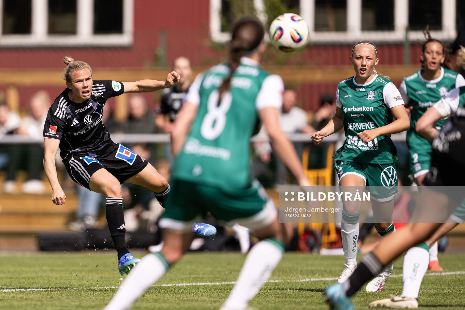 IFK Norrköpings Jessica Wik under fotbollsmatchen i Damallsvenskan mellan Alingsås och IFK Norrköping den 24 maj 2025 i Alingsås.
