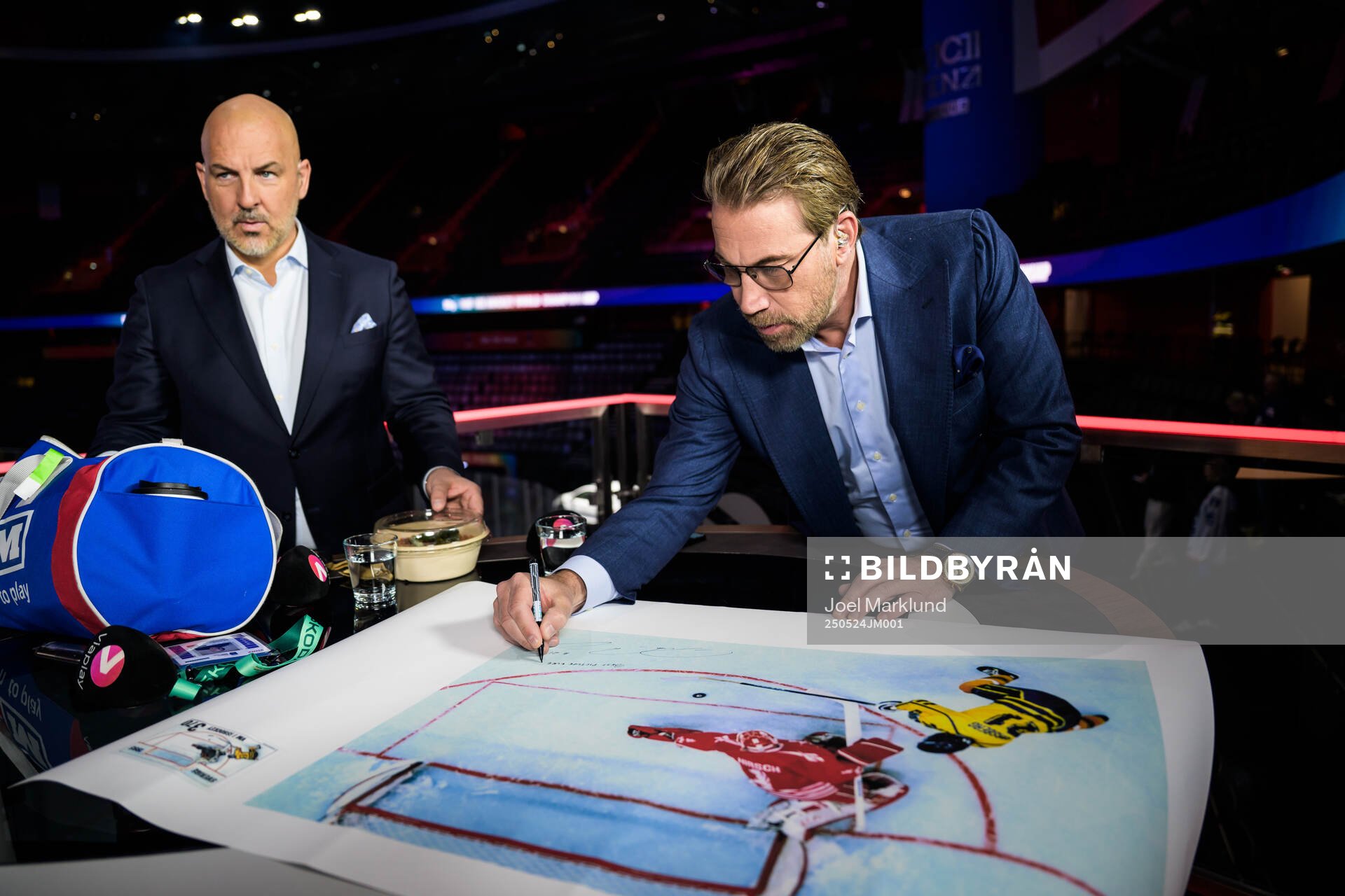 Former ice hockey player of Sweden and now Viaplay expert