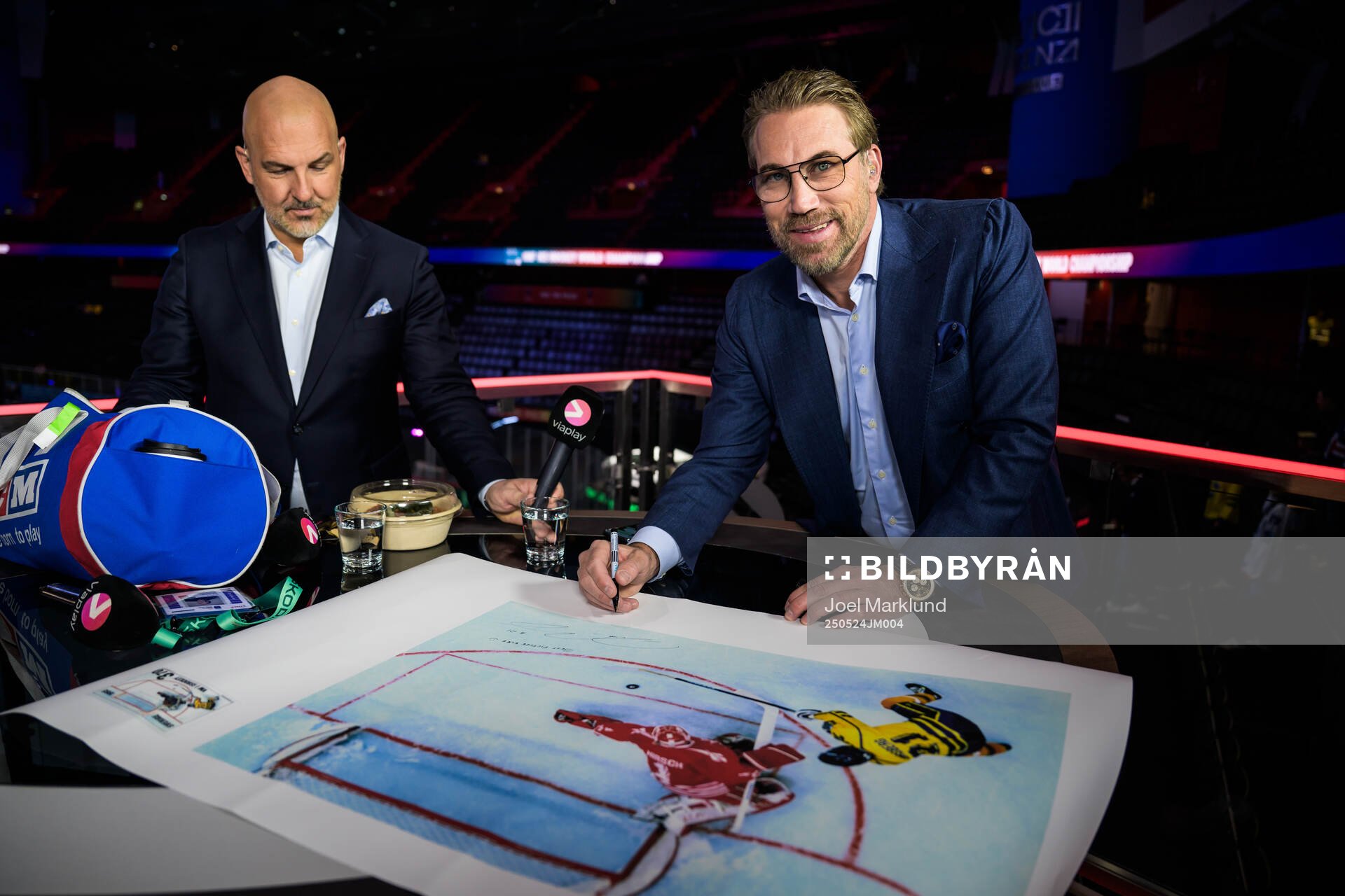 Former ice hockey player of Sweden and now Viaplay expert