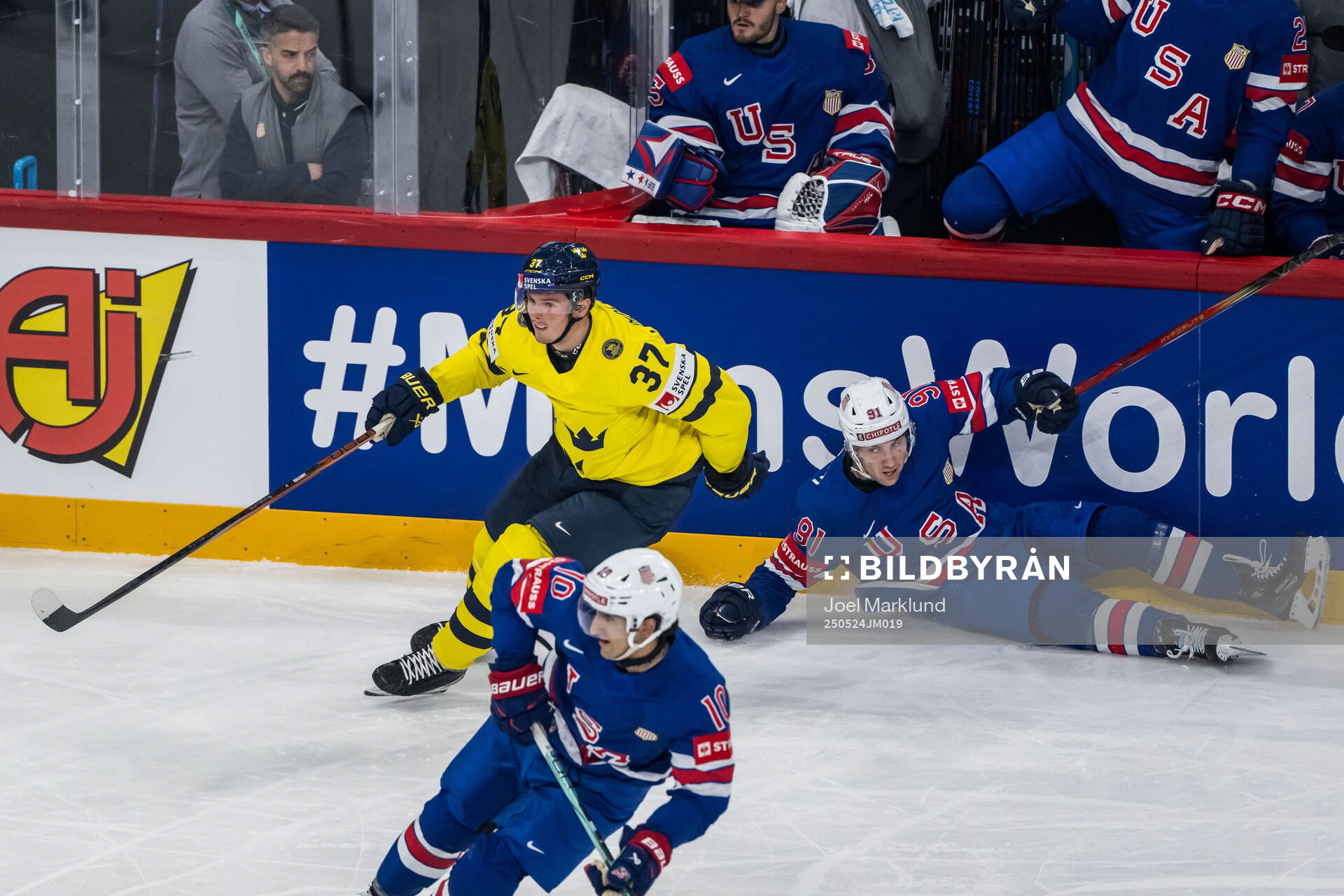 Isac Lundeström of Sweden and Frank Nazar of USA