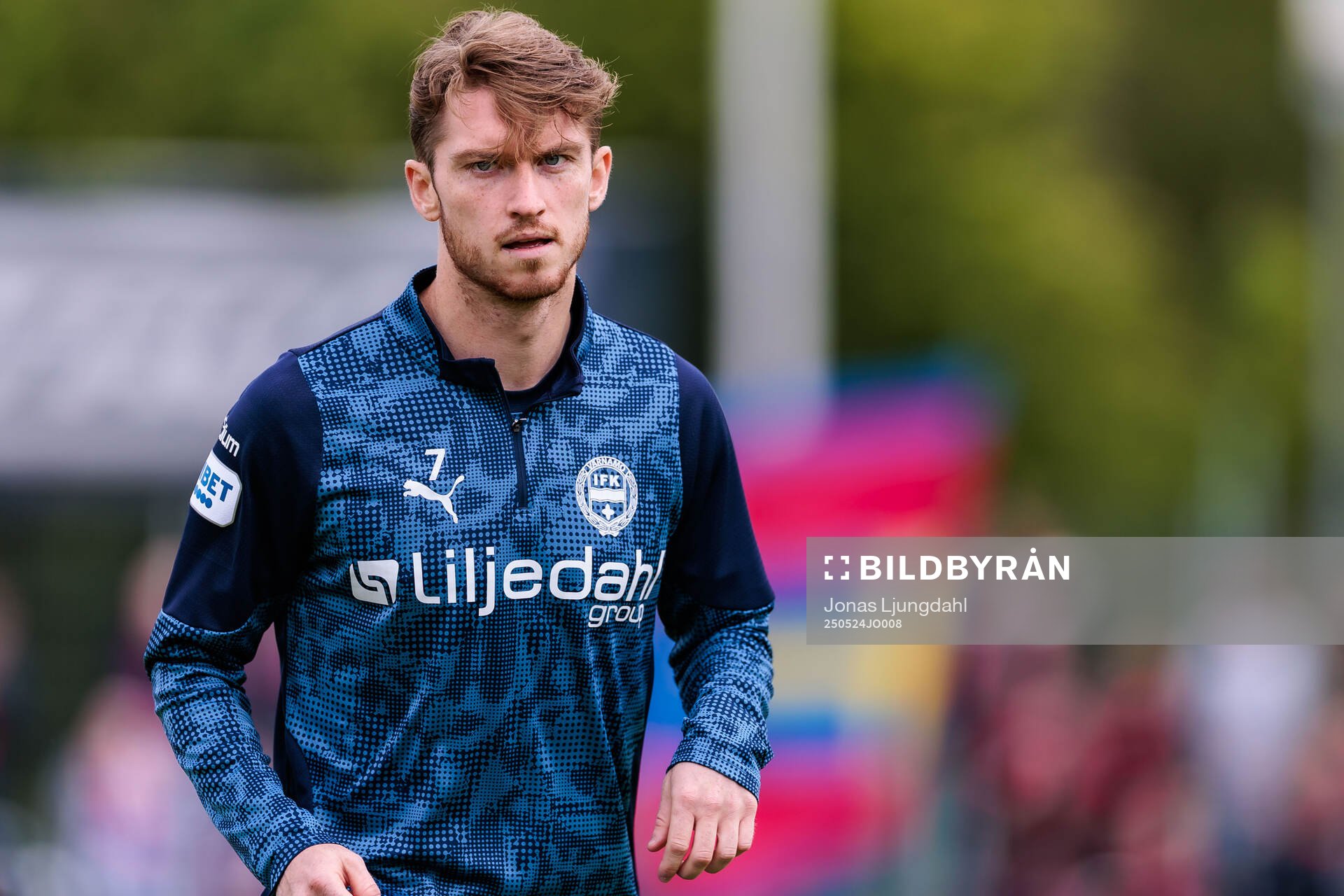 Värnamos Carl Johansson inför fotbollsmatchen i Allsvenskan mellan Värnamo och Öster den 24 maj 2025 i Värnamo. 