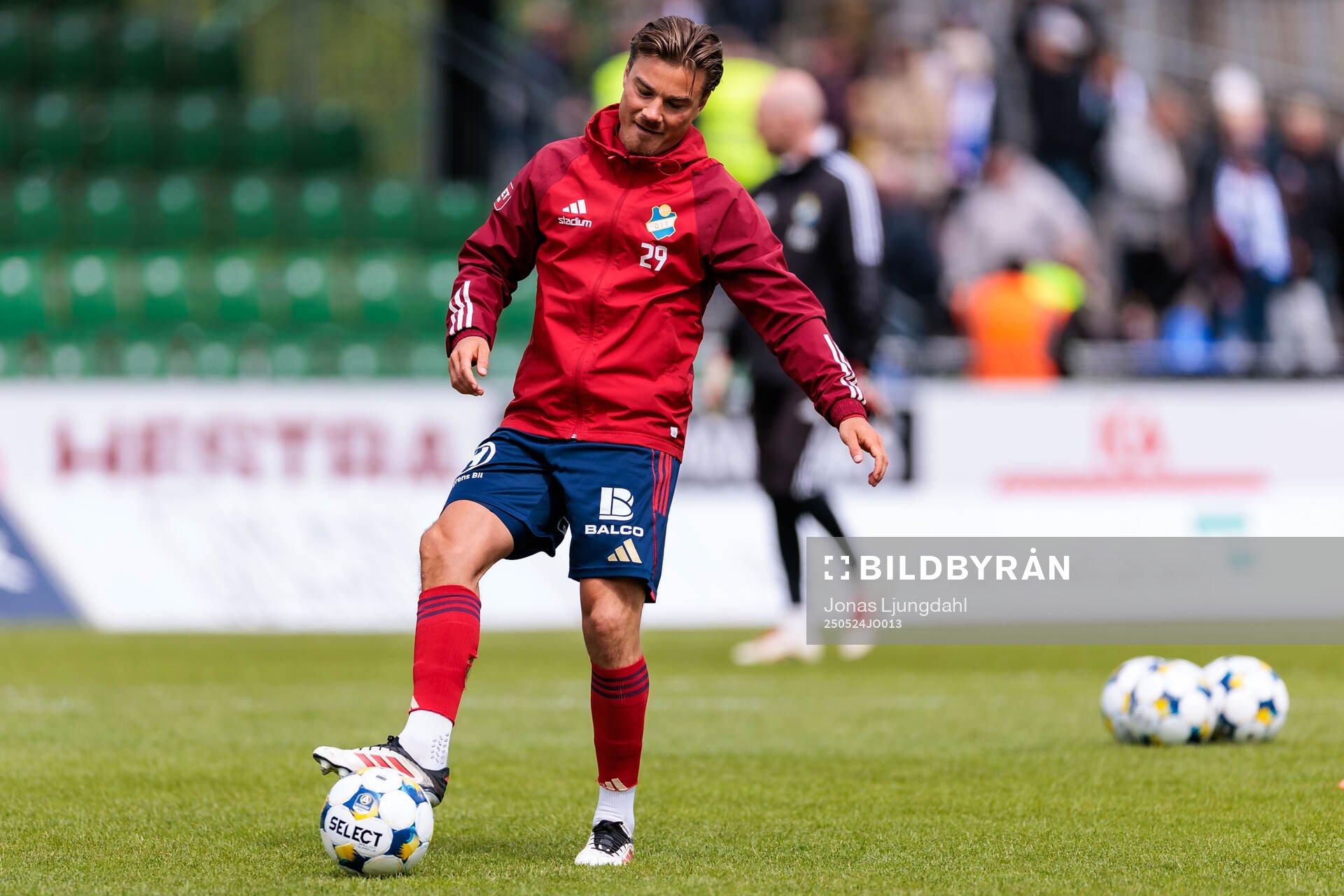 Östers Tatu Varmanen inför fotbollsmatchen i Allsvenskan mellan Värnamo och Öster den 24 maj 2025 i Värnamo. 