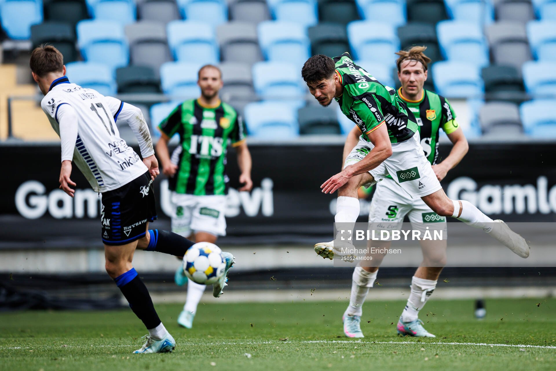 GAIS William Milovanovic under fotbollsmatchen i Allsvenskan mellan GAIS och Sirius den 24 maj 2025 i Göteborg. 