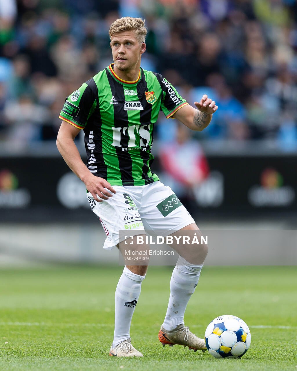 GAIS Kevin Holmén under fotbollsmatchen i Allsvenskan mellan GAIS och Sirius den 24 maj 2025 i Göteborg. 