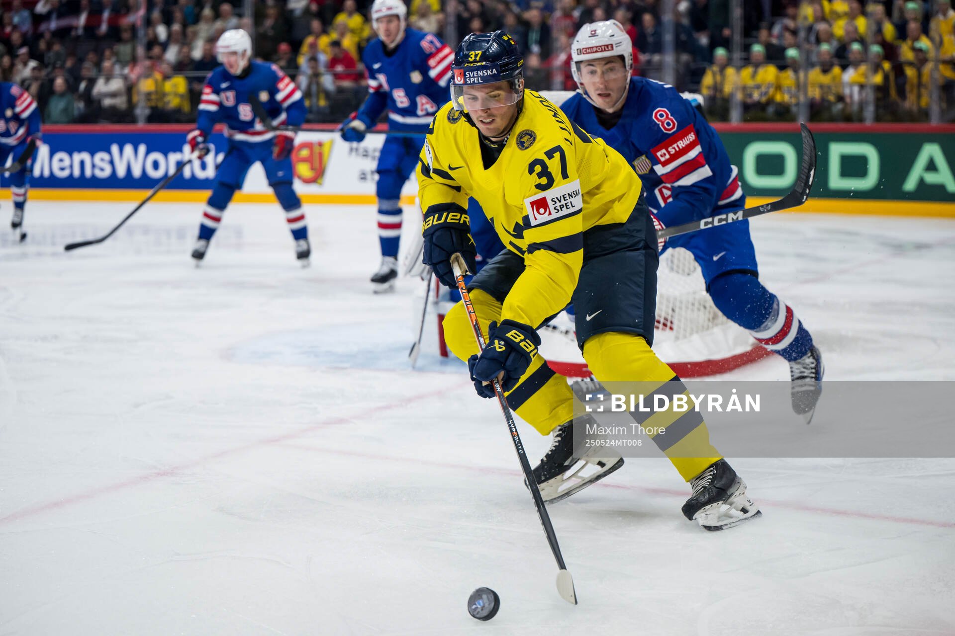 Isac Lundeström of Sweden and Zach Werenski of USA