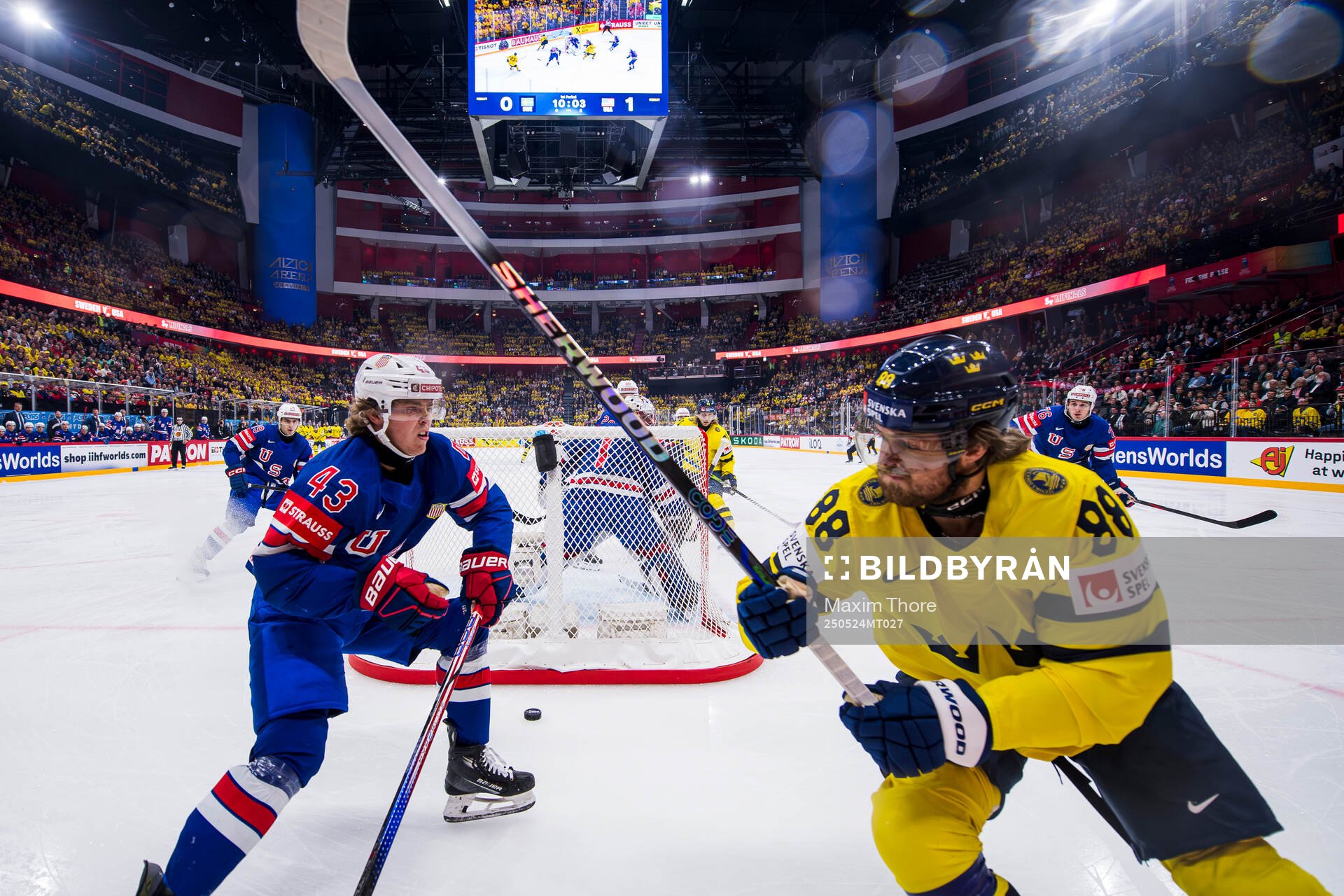 Will Smith of USA and William Nylander of Sweden