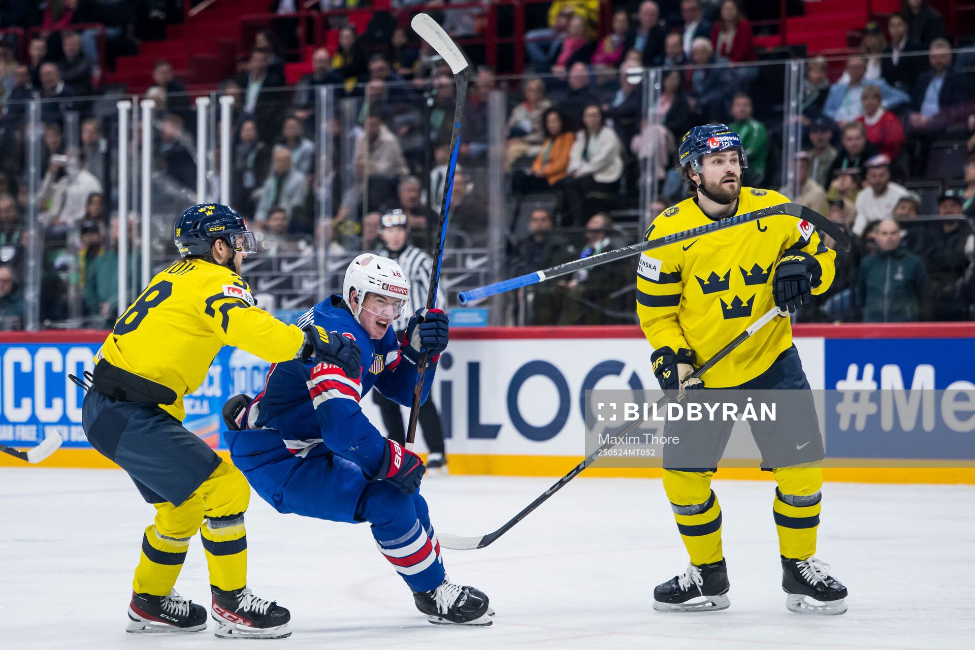 Rasmus Sandin and Rasmus Andersson of Sweden against Drew