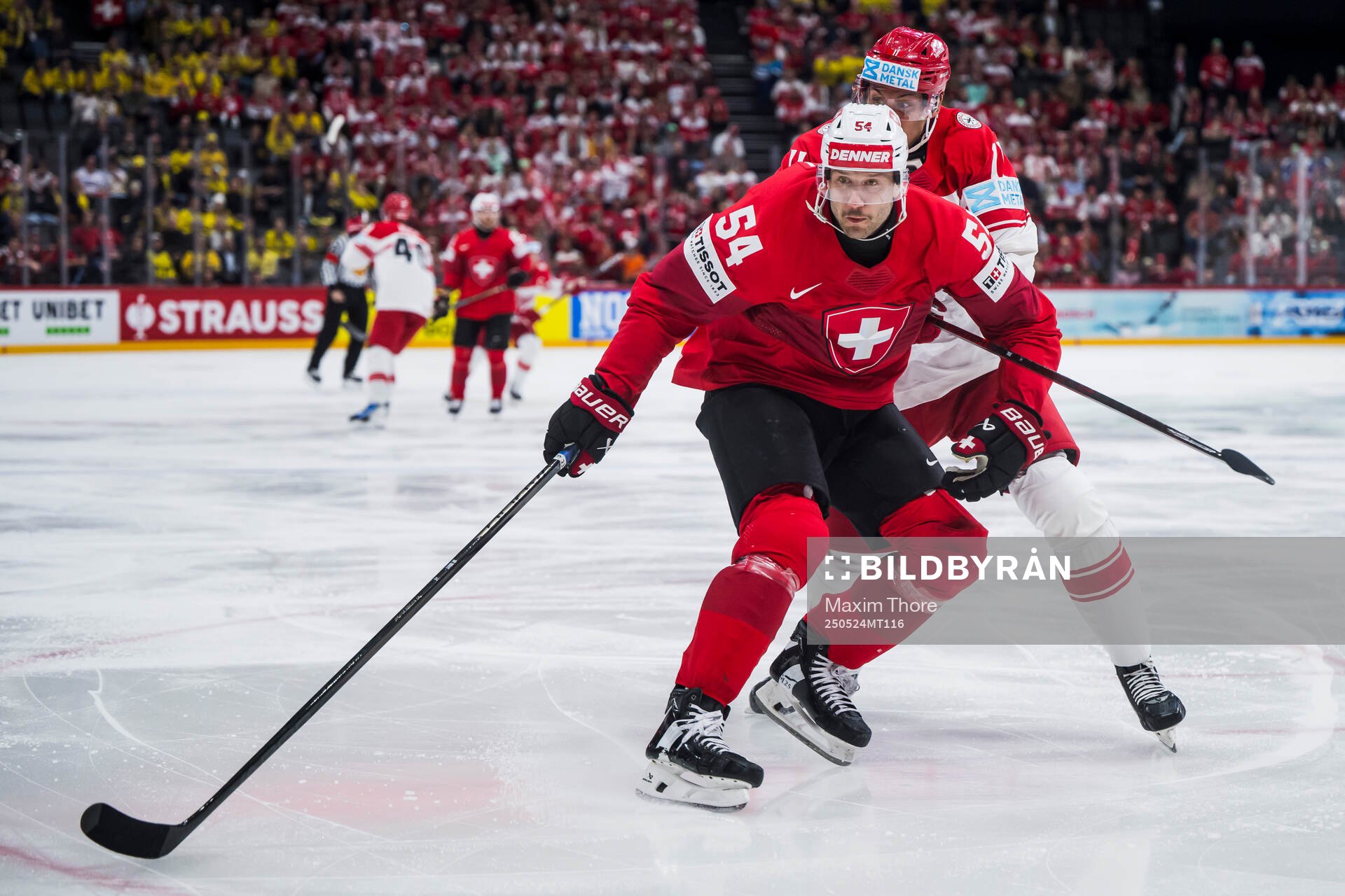 Christian Marti of Switzerland and Alexander True of Denmark