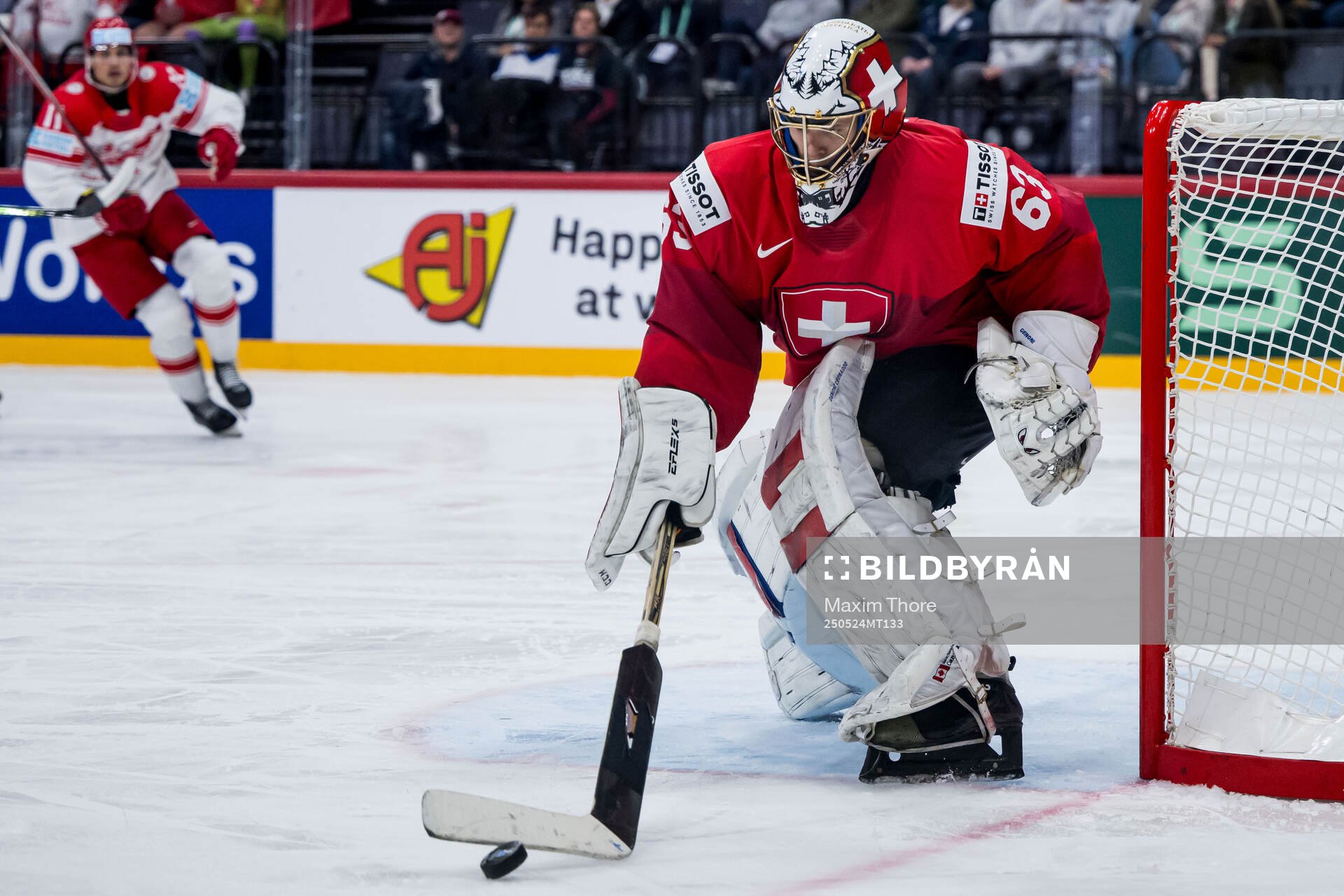 Goaltender Leonardo Genoni of Switzerland