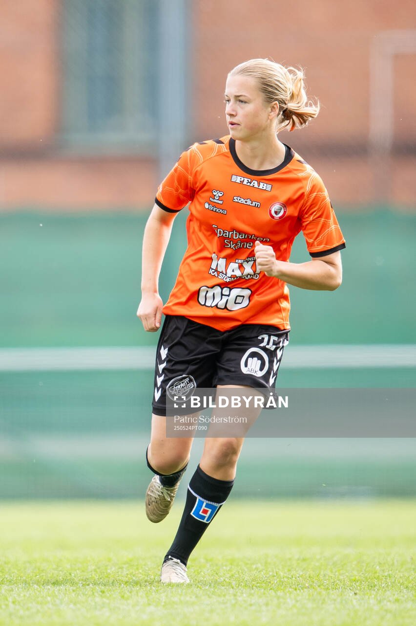 Kristianstads DFFs Emma Broddheimer under fotbollsmatchen i Damallsvenskan mellan Kristianstad och Hammarby den 24 maj 2025 i Kristianstad.