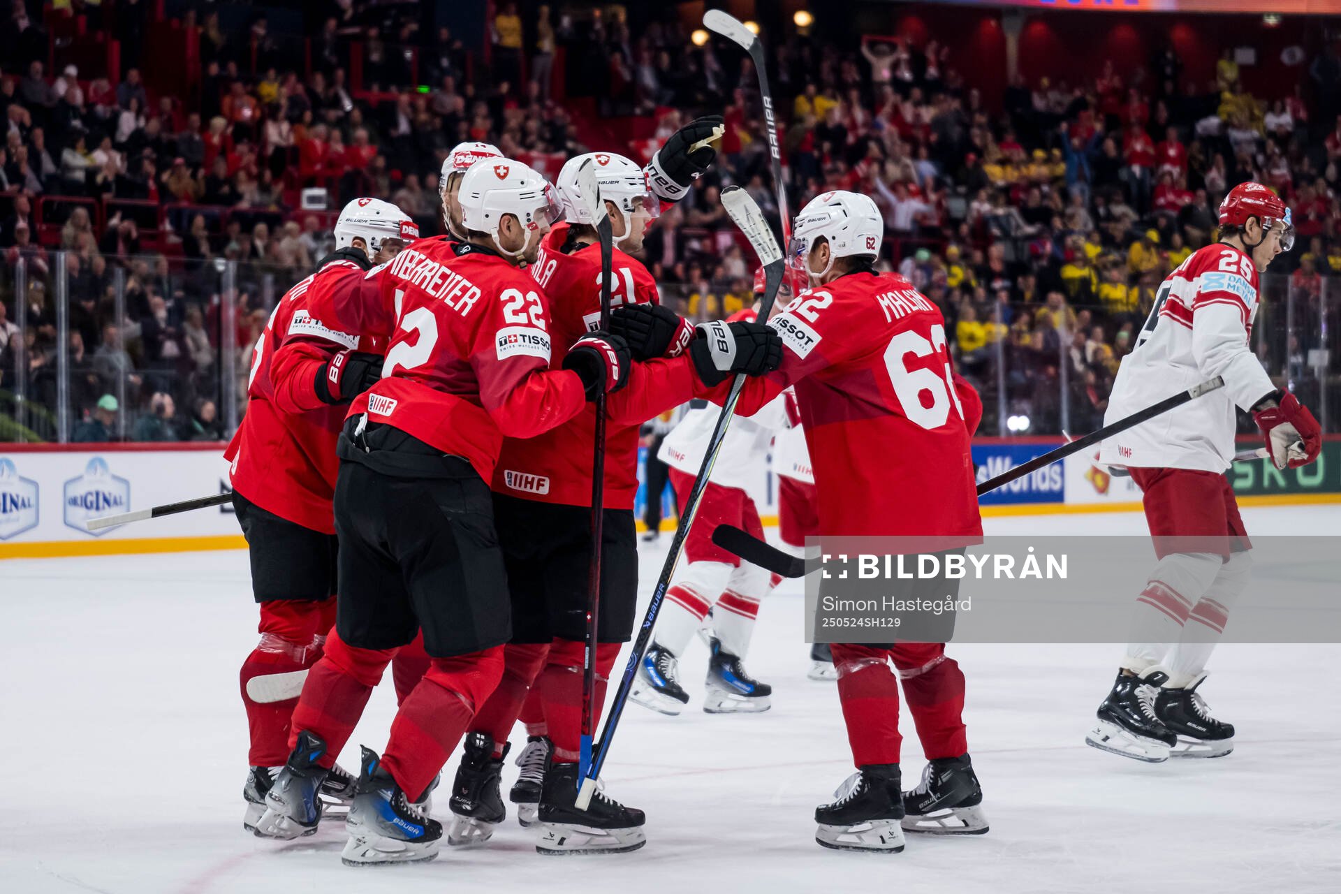 Nino Niederreiter of Switzerland celebrates