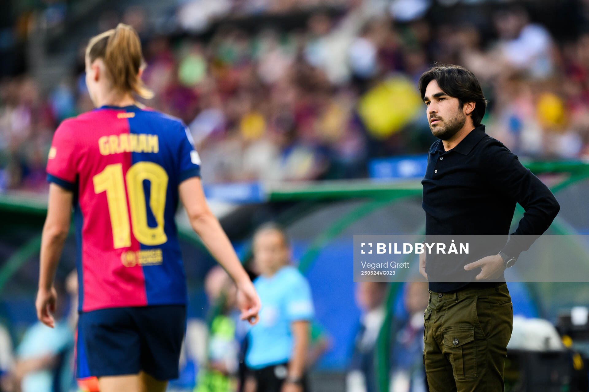 Coach Pere Romeu of Barcelona during the UEFA Women's Champions League final match between Arsenal and Barcelona on May 24, 2025 in Lisbon.