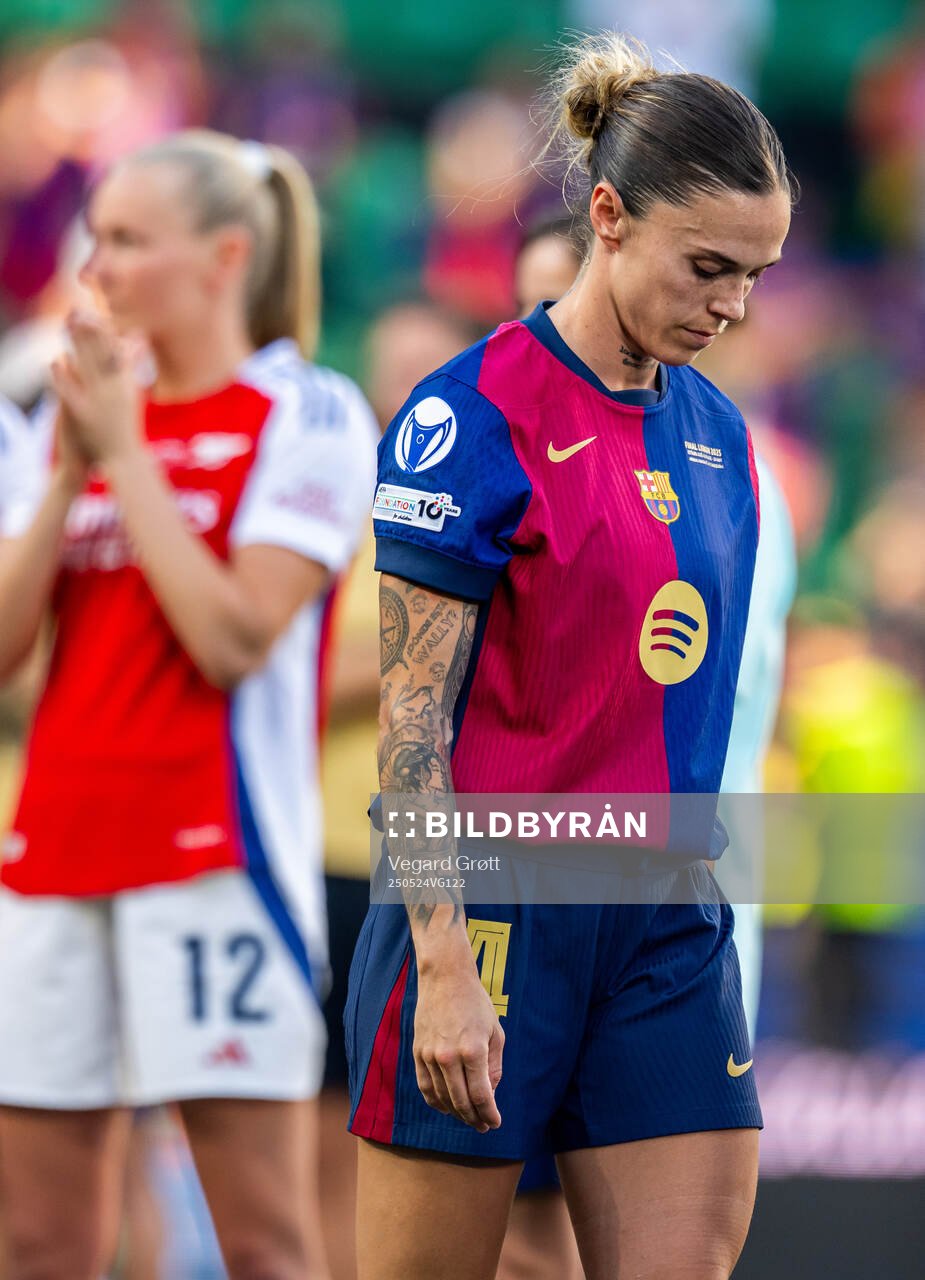 Maria Leon of Barcelona looks dejected