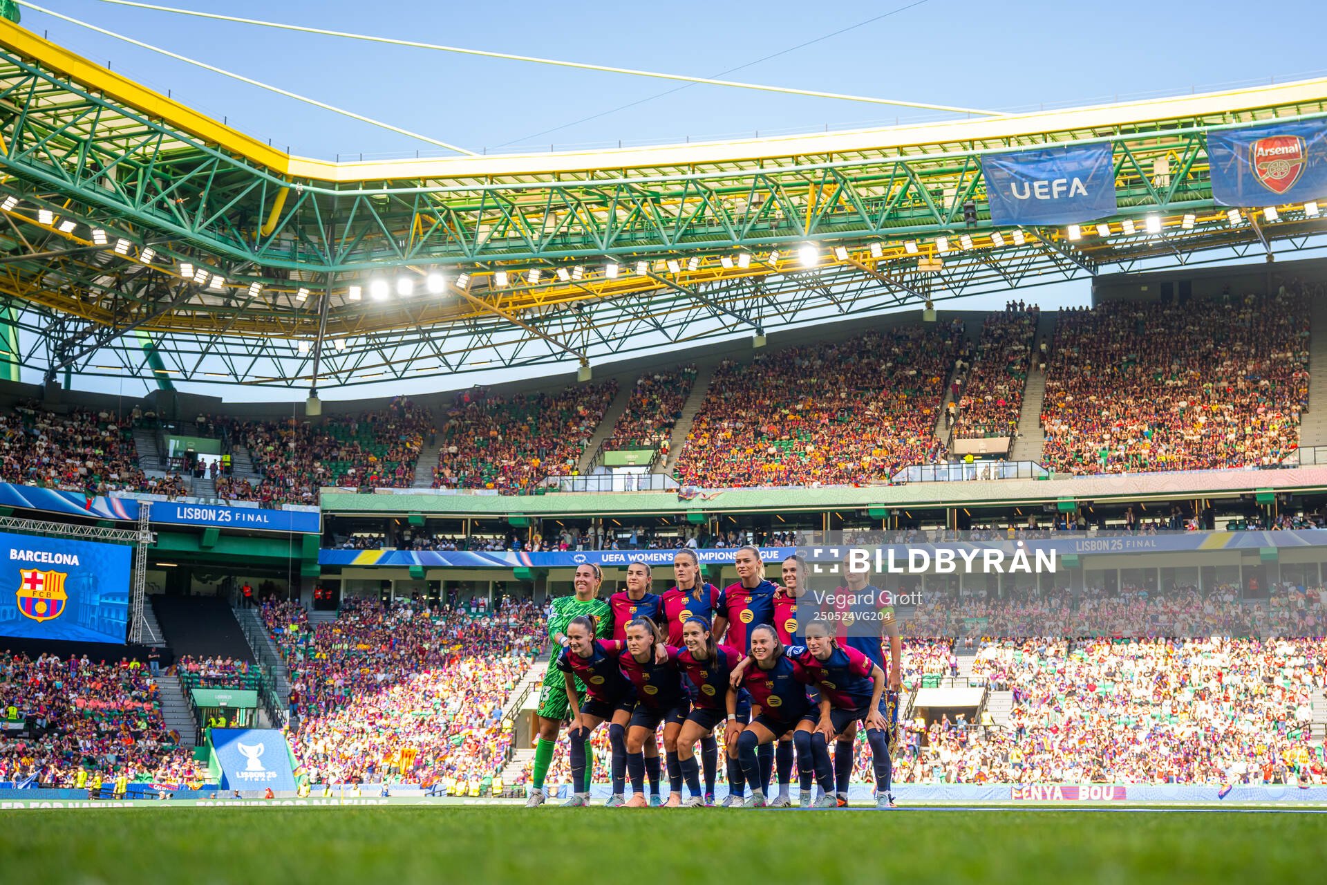 The starting eleven of Barcelona pose for a team photo ahead of the UEFA Women's Champions League final match between Arsenal and Barcelona on May 24, 2025 in Lisbon. Top left: goalkeeper Catalina Coll, Patri Guijarro, Irene Paredes, Fridolina Rolfö, Maria Leon and Alexia Putellas. Front left: Caroline Graham Hansen, Claudia Pina, Aitana Bonmati, Ona Batlle and Ewa Pajor.