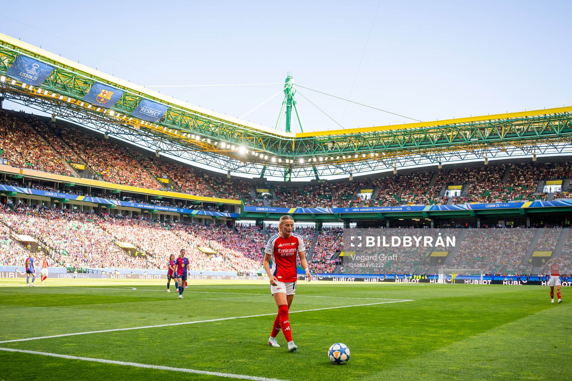Chloe Kelly of Arsenal during the UEFA Women's Champions League final match between Arsenal and Barcelona on May 24, 2025 in Lisbon.