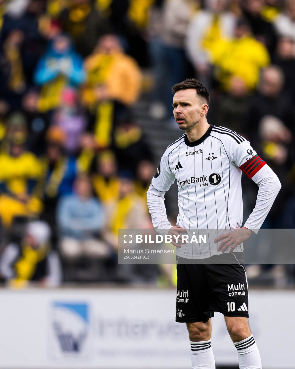 Ole Kristian Selnæs of Rosenborg looks dejected