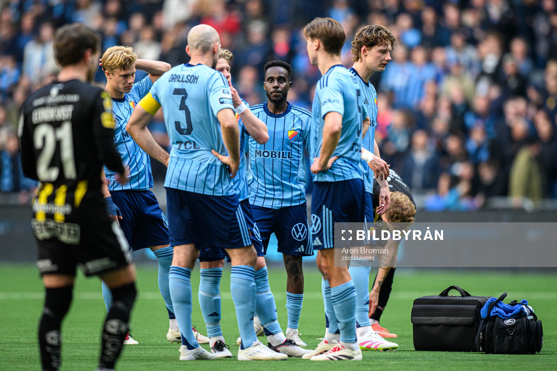 Djurgårdens Tokmac Nguen under fotbollsmatchen i Allsvenskan mellan Djurgården och Häcken den 25 maj 2025 i Stockholm. 