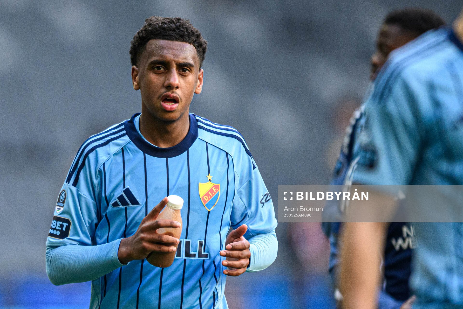 Djurgårdens Isak Alemayehu Mulugeta efter fotbollsmatchen i Allsvenskan mellan Djurgården och Häcken den 25 maj 2025 i Stockholm. 