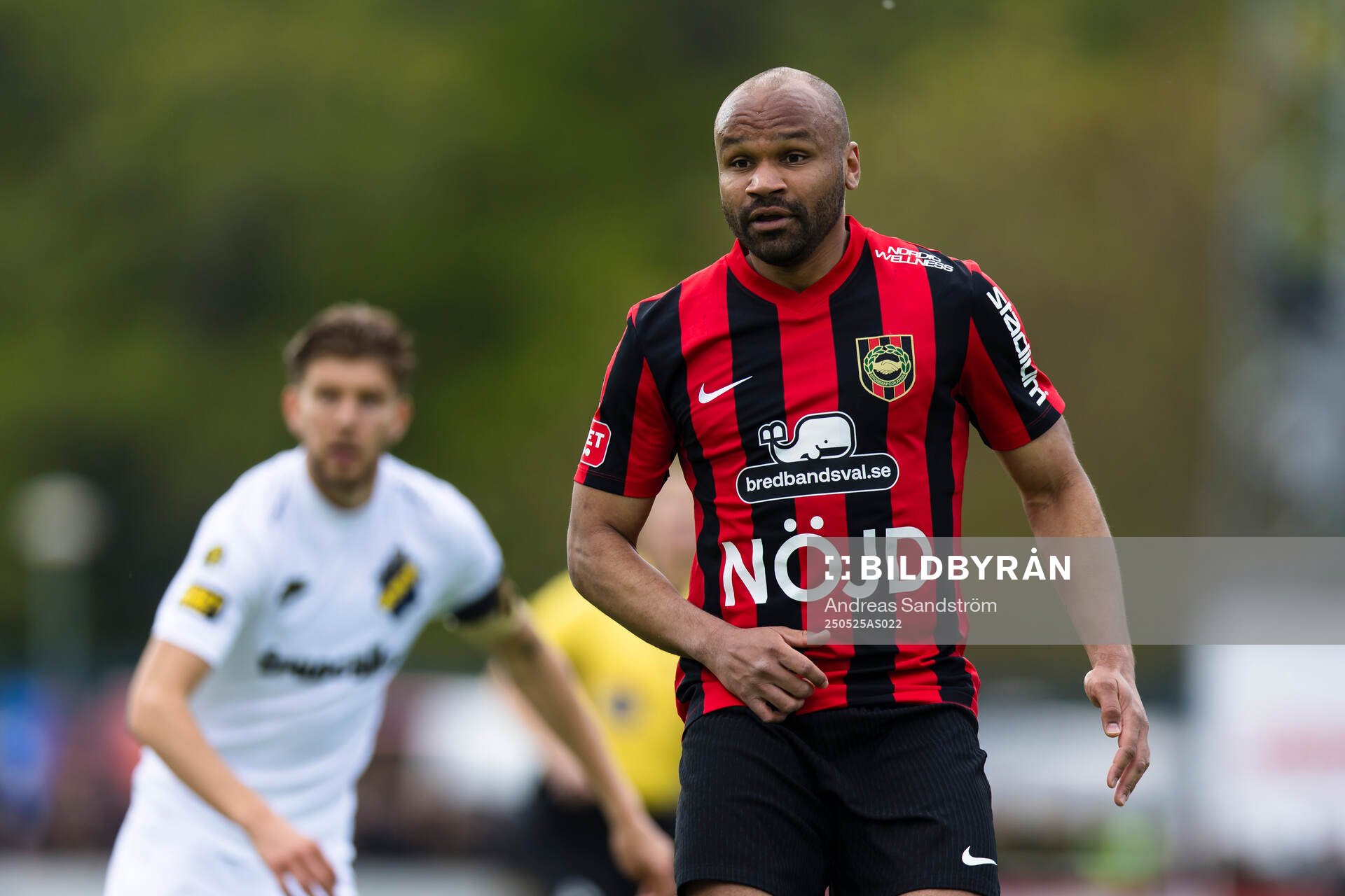 Brommapojkarnas Serge-Junior Martinsson Ngouali under fotbollsmatchen i Allsvenskan mellan Brommapojkarna och AIK den 25 maj 2025 i Stockholm.