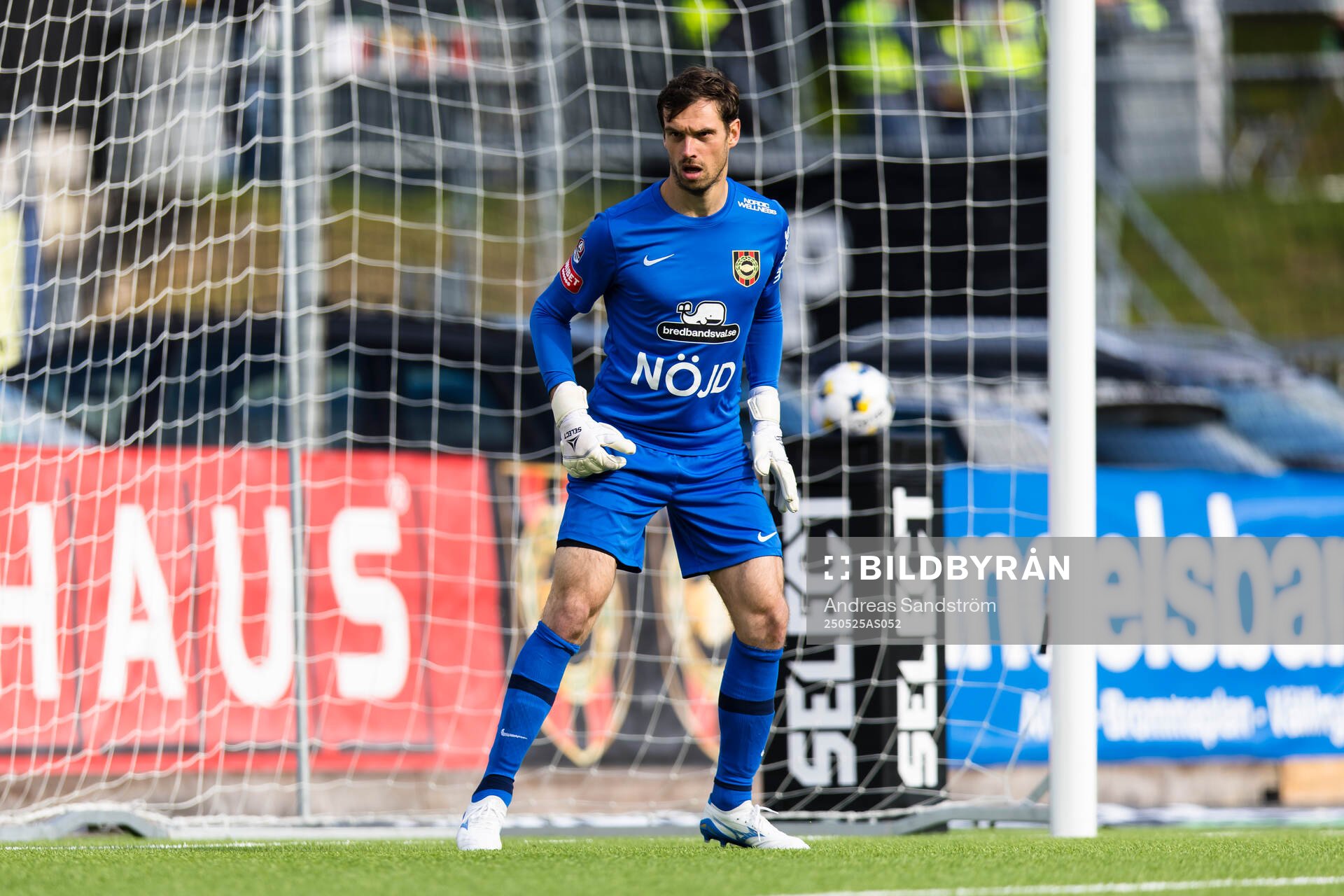 Brommapojkarnas målvakt Davor Blazevic under fotbollsmatchen i Allsvenskan mellan Brommapojkarna och AIK den 25 maj 2025 i Stockholm.