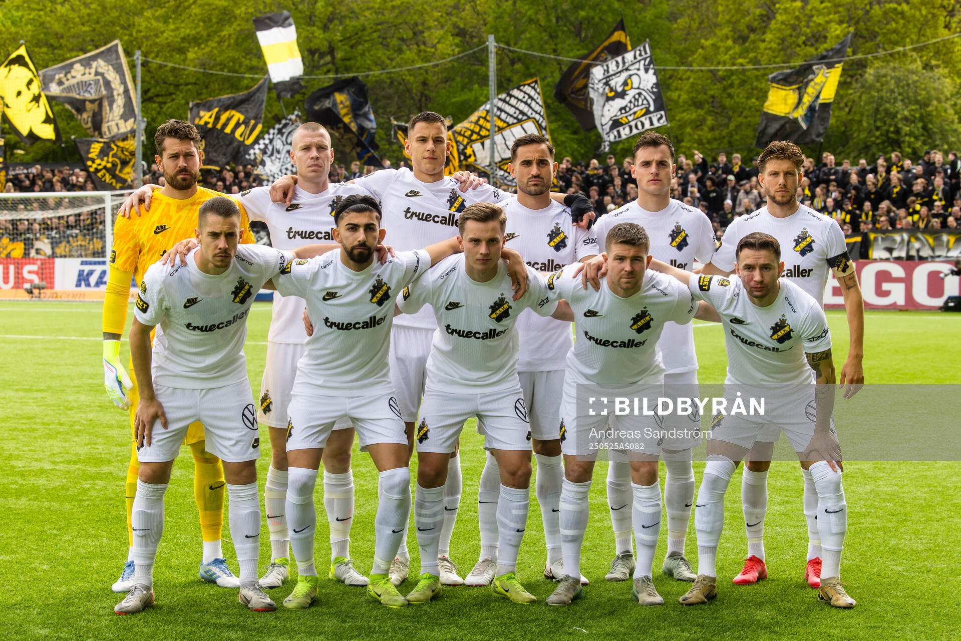 AIKs lagporträtt inför fotbollsmatchen i Allsvenskan mellan Brommapojkarna och AIK den 25 maj 2025 i Stockholm. 
