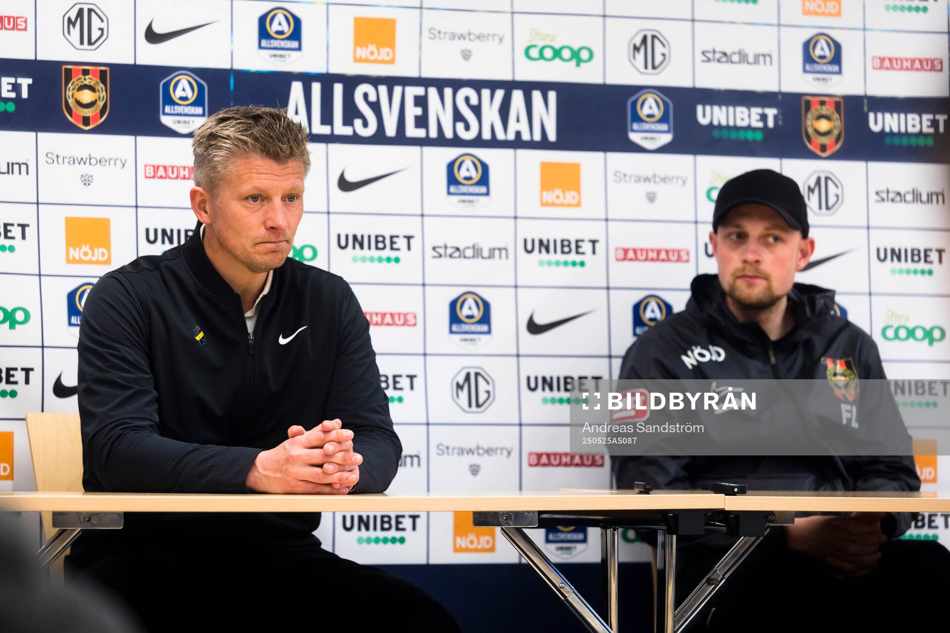 AIKs tränare Mikkjal Thomassen  och Brommapojkarnas