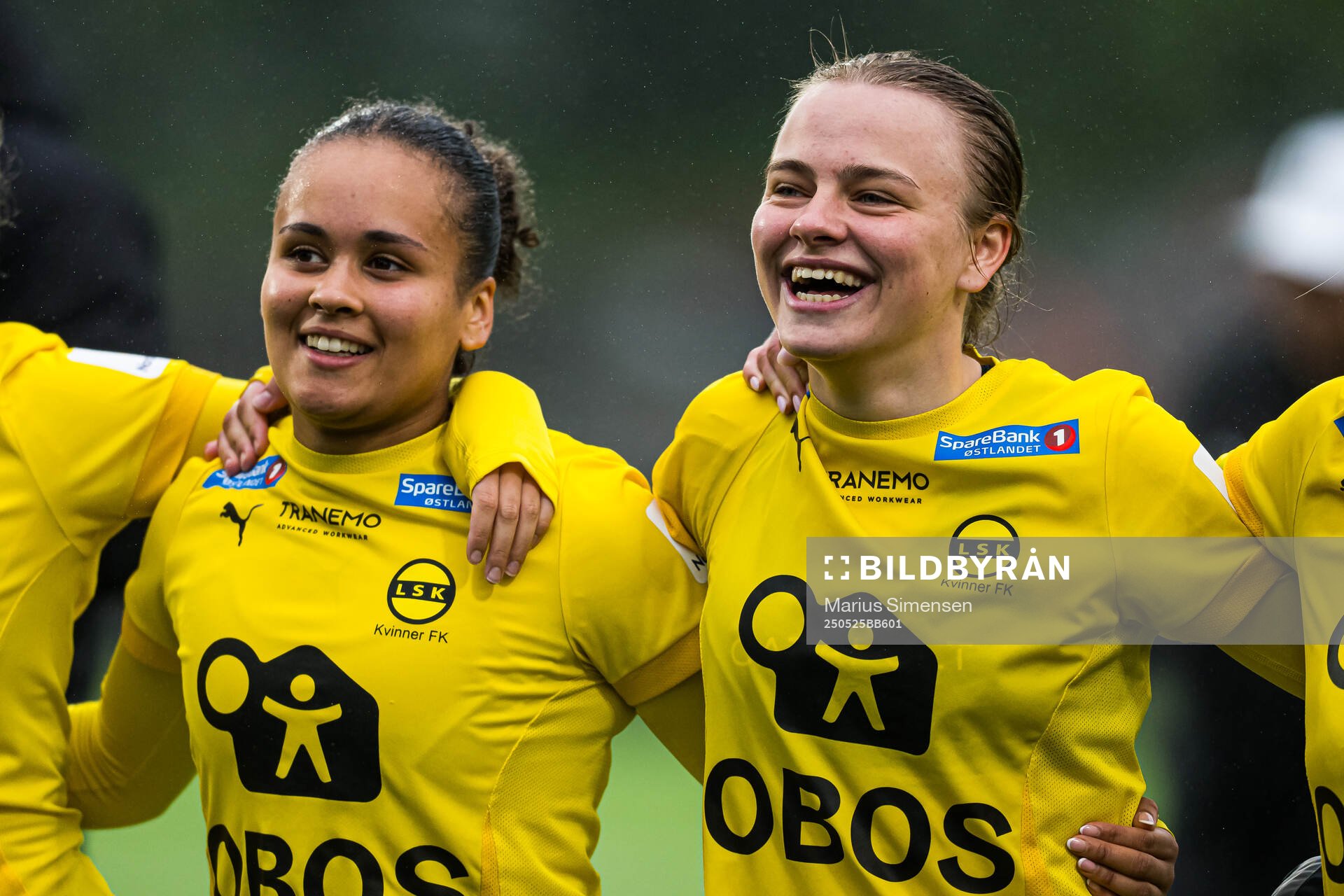 Emma Lindiwe Reshane and Kaia Bjelde Hjelmhaug of LSK Kvinner celebrates after the Toppserien football match between Stabæk and LSK Kvinner on May 25, 2025 in Bekkestua.