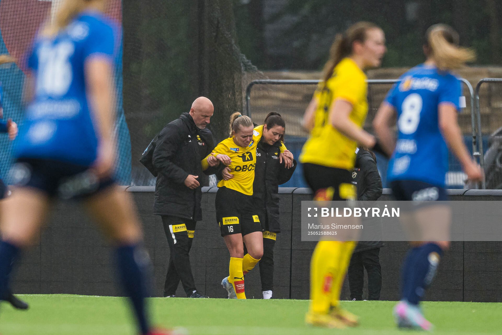 Andrea Karoline Nymo Holmstrøm of LSK Kvinner with an