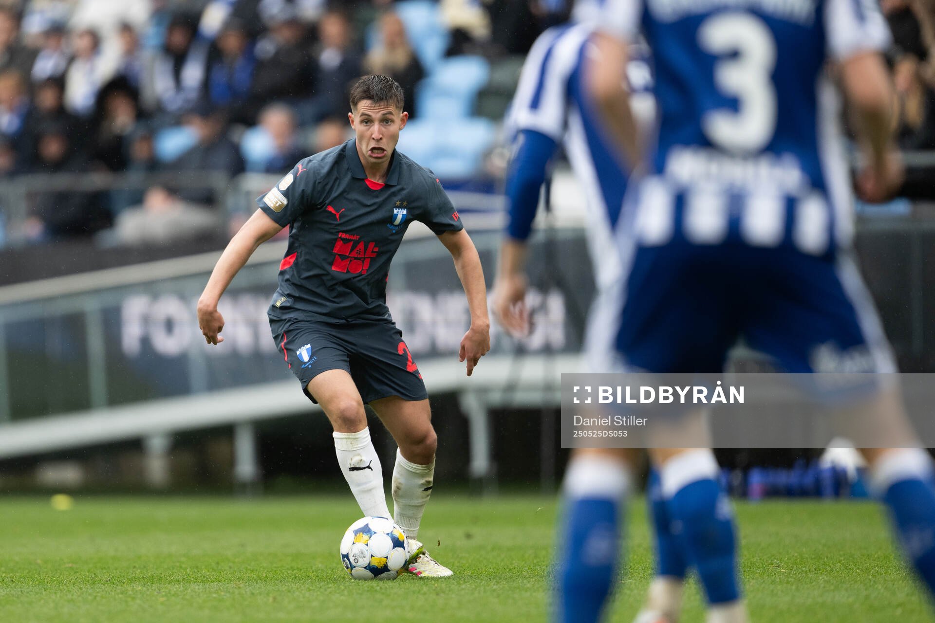 Malmö FFs Lasse Berg Johnsen  under fotbollsmatchen i Allsvenskan mellan IFK Göteborg och Malmö FF den 25 maj 2025 i Göteborg. 