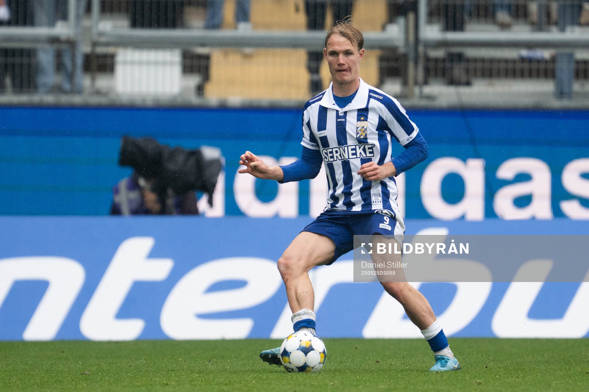 IFK Göteborgs Max Fenger under fotbollsmatchen i Allsvenskan mellan IFK Göteborg och Malmö FF den 25 maj 2025 i Göteborg. 