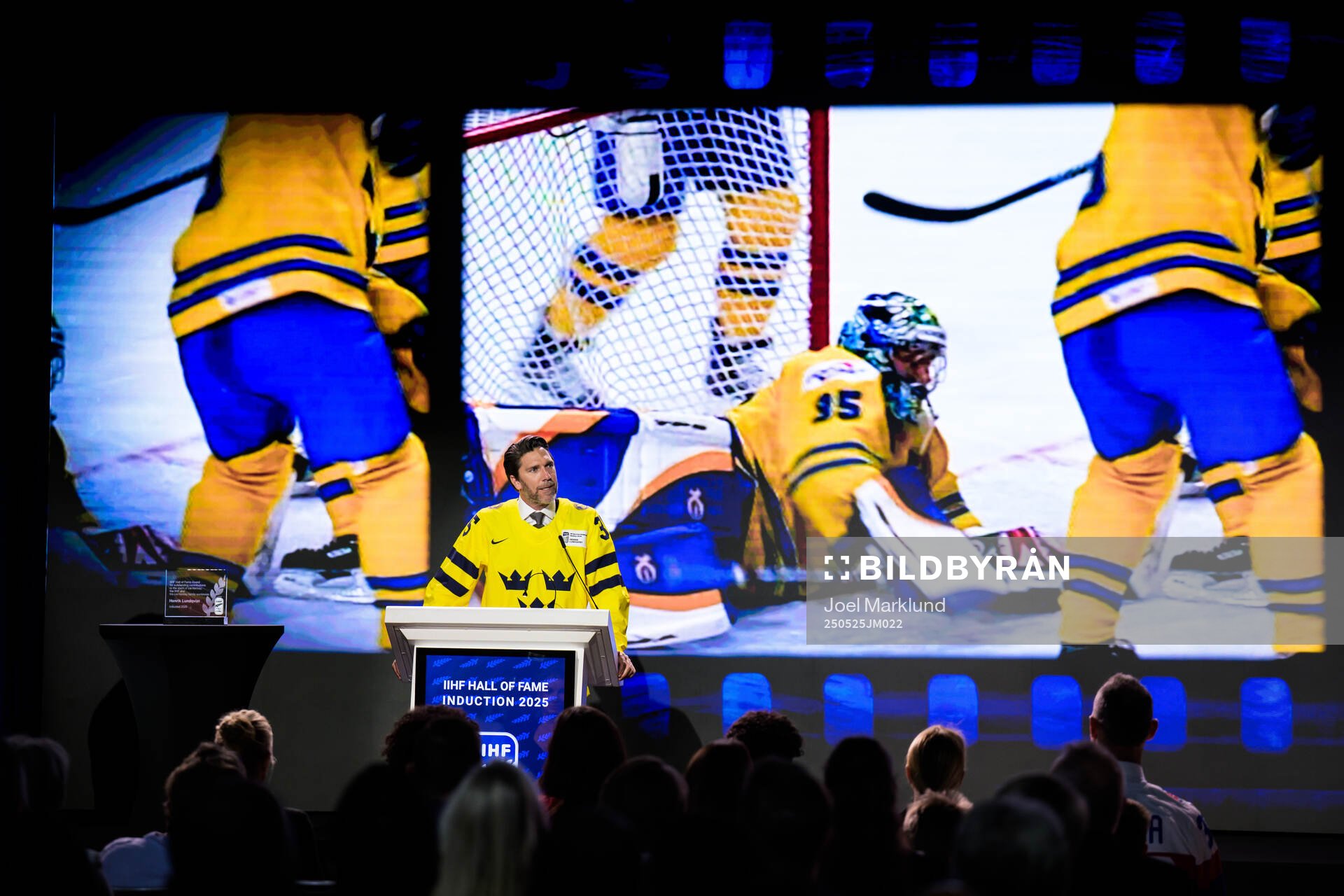 Henrik Lundqvist of Sweden