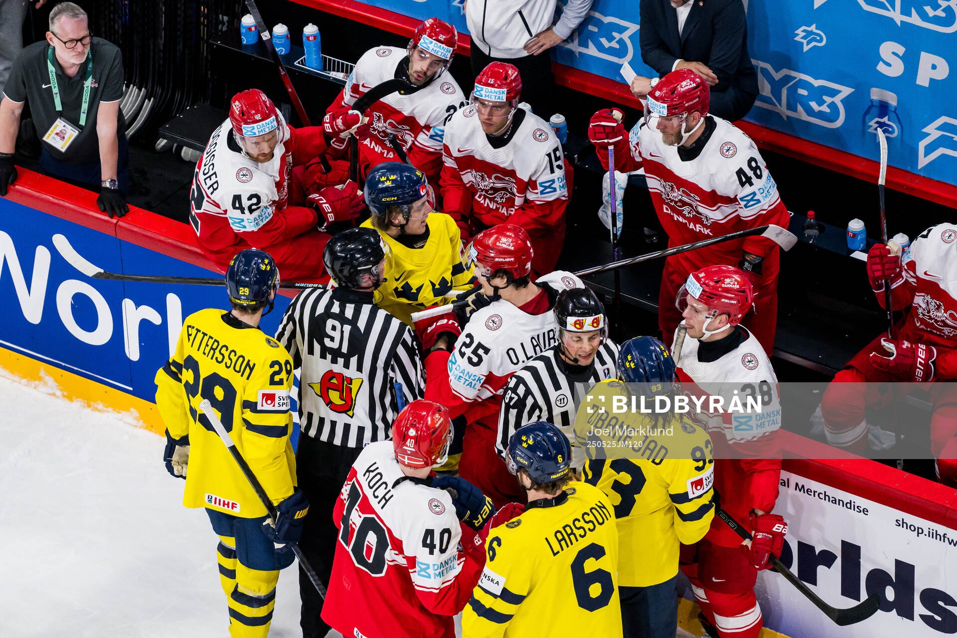 Leo Carlsson of Sweden and Oliver Lauridsen of Denmark