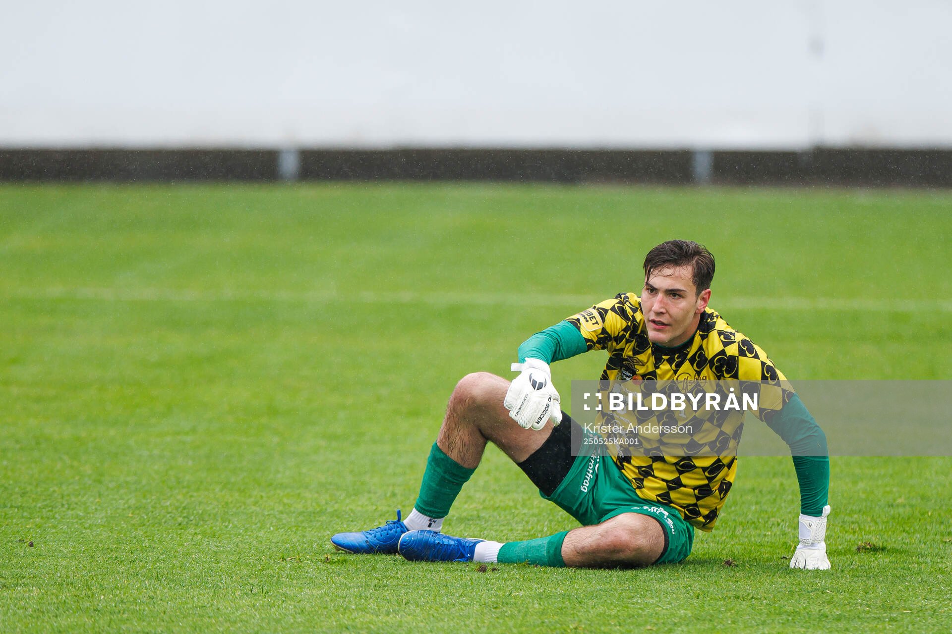 Elfsborgs målvakt Simon Eriksson inför fotbollsmatchen i Allsvenskan mellan Halmstad och Elfsborg den 25 maj 2025 i Halmstad. 