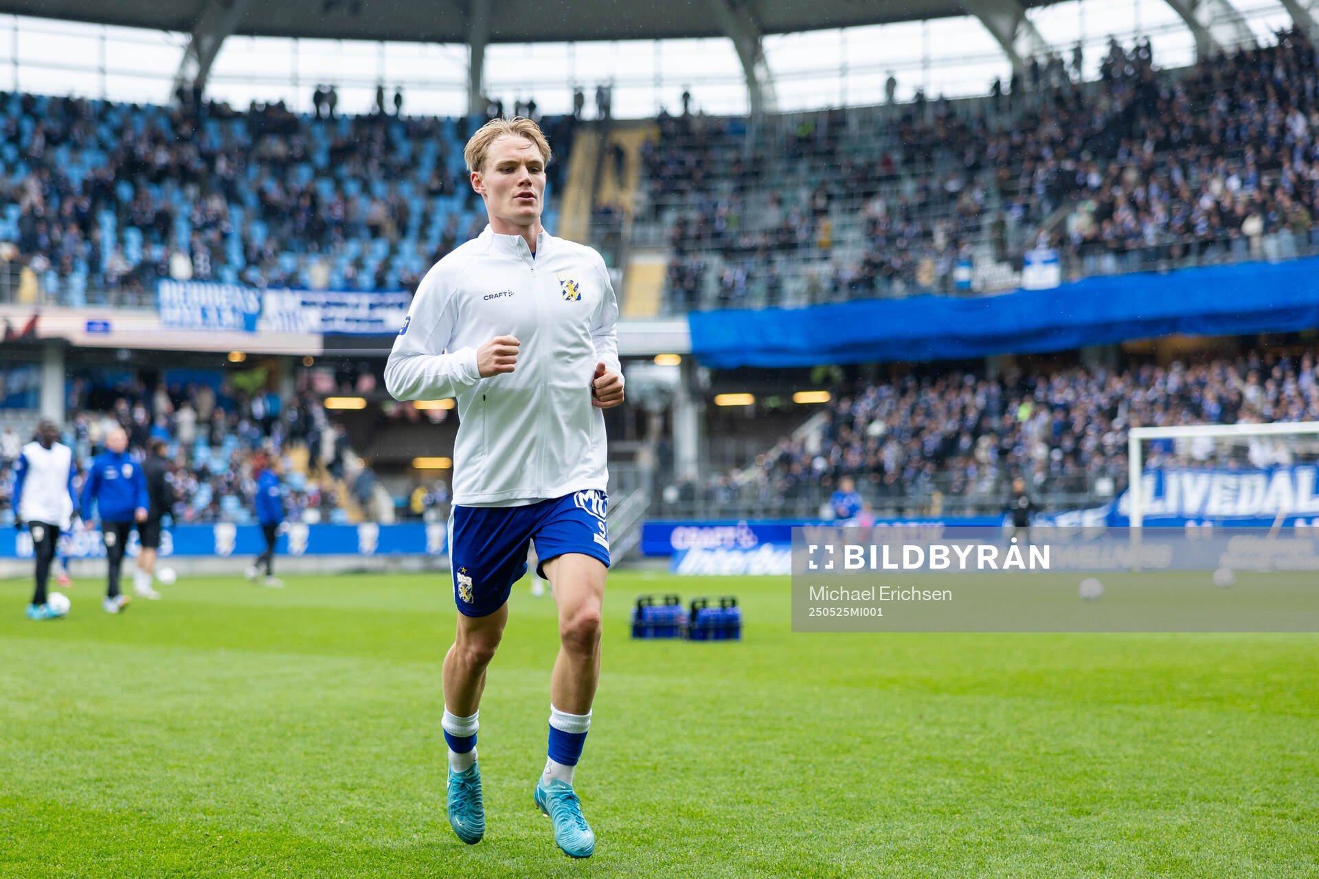 IFK Göteborgs Max Fenger inför fotbollsmatchen i Allsvenskan mellan IFK Göteborg och Malmö FF den 25 maj 2025 i Göteborg. 