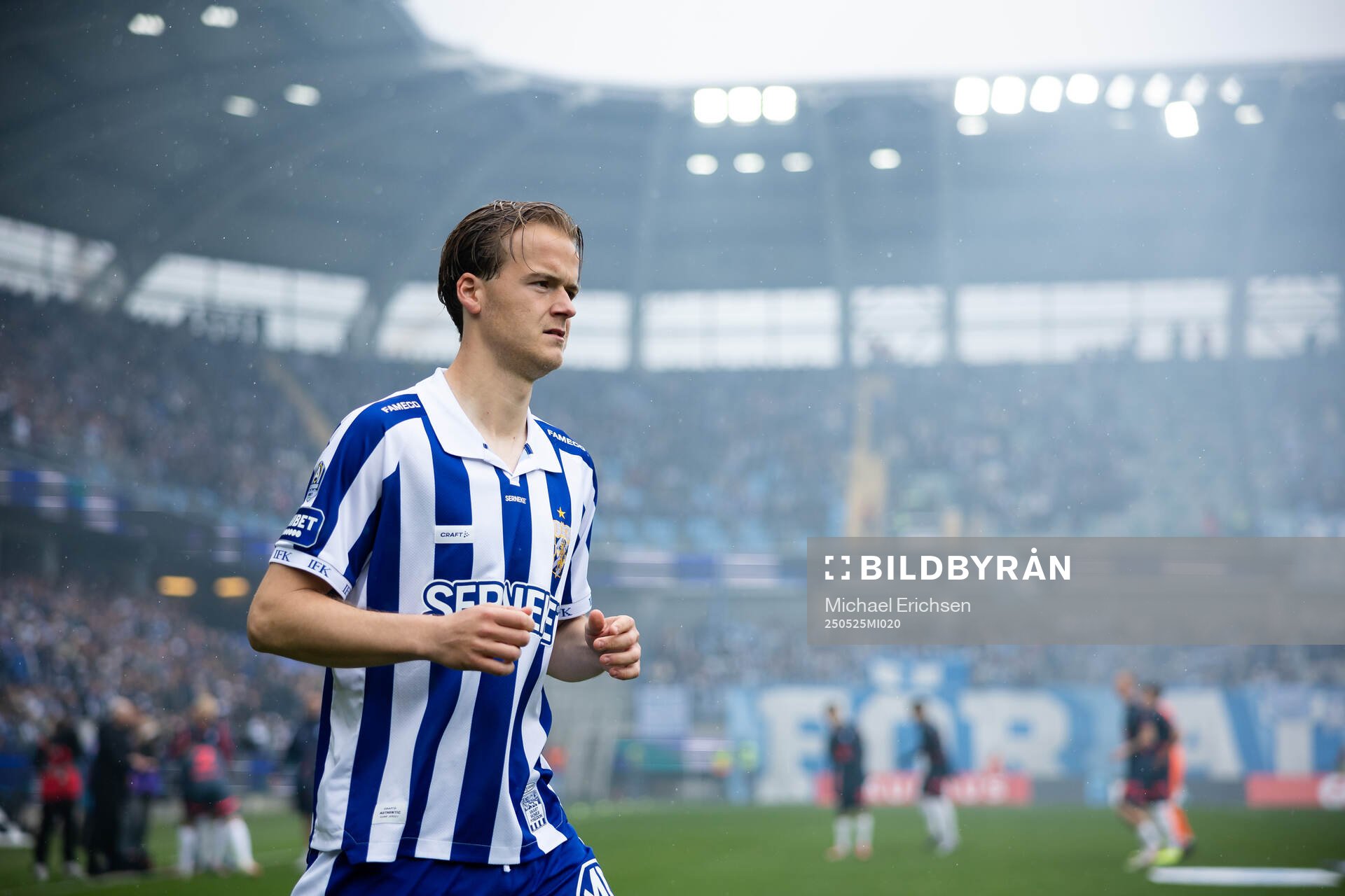 IFK Göteborgs August Erlingmark inför fotbollsmatchen i Allsvenskan mellan IFK Göteborg och Malmö FF den 25 maj 2025 i Göteborg. 