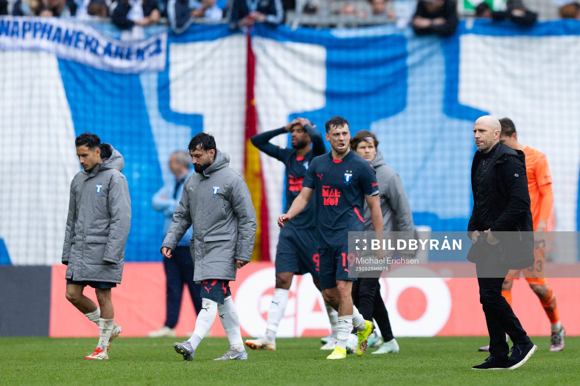 Malmö FFs tränare Henrik Rydström  deppar