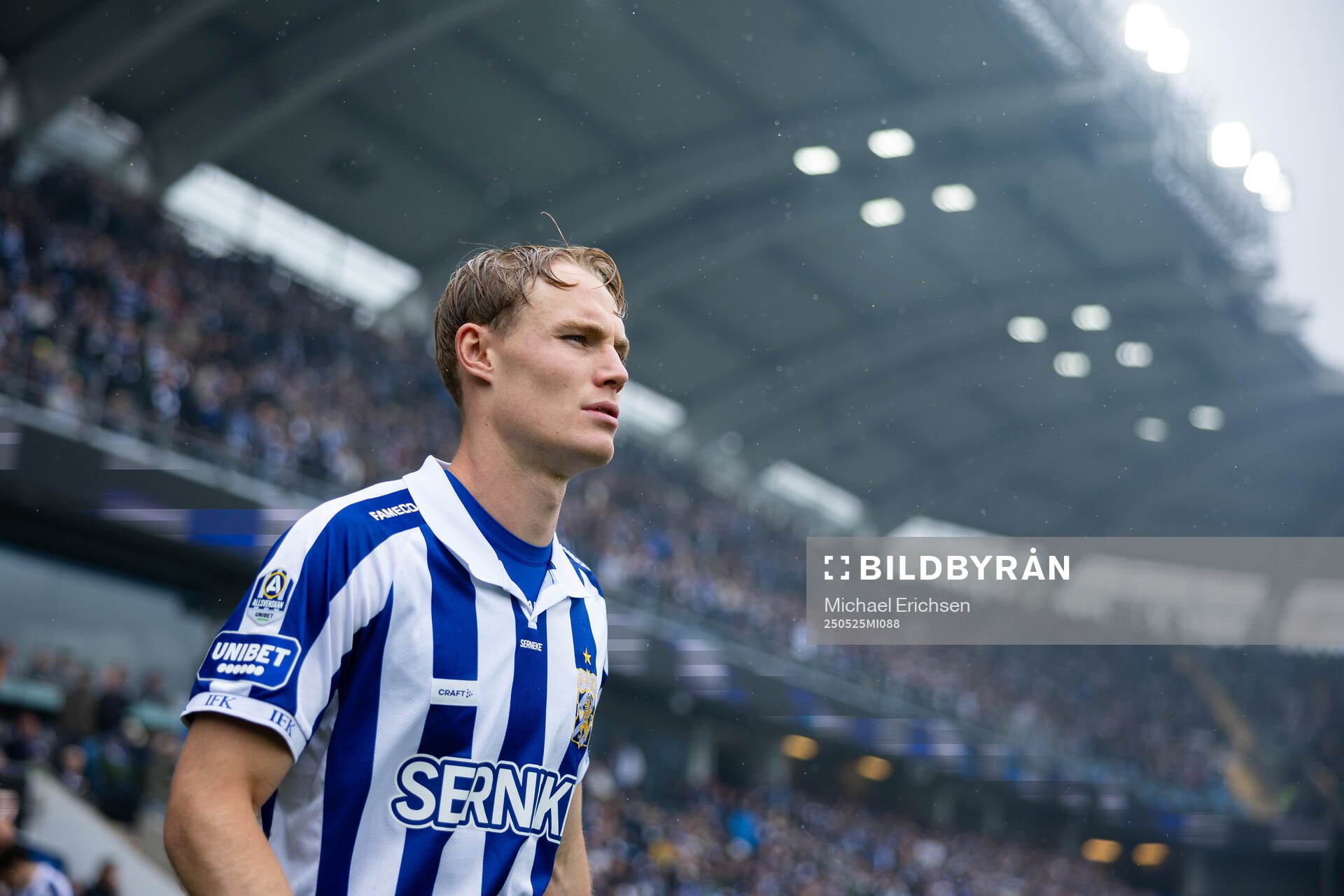 IFK Göteborgs Max Fenger inför fotbollsmatchen i Allsvenskan mellan IFK Göteborg och Malmö FF den 25 maj 2025 i Göteborg. 