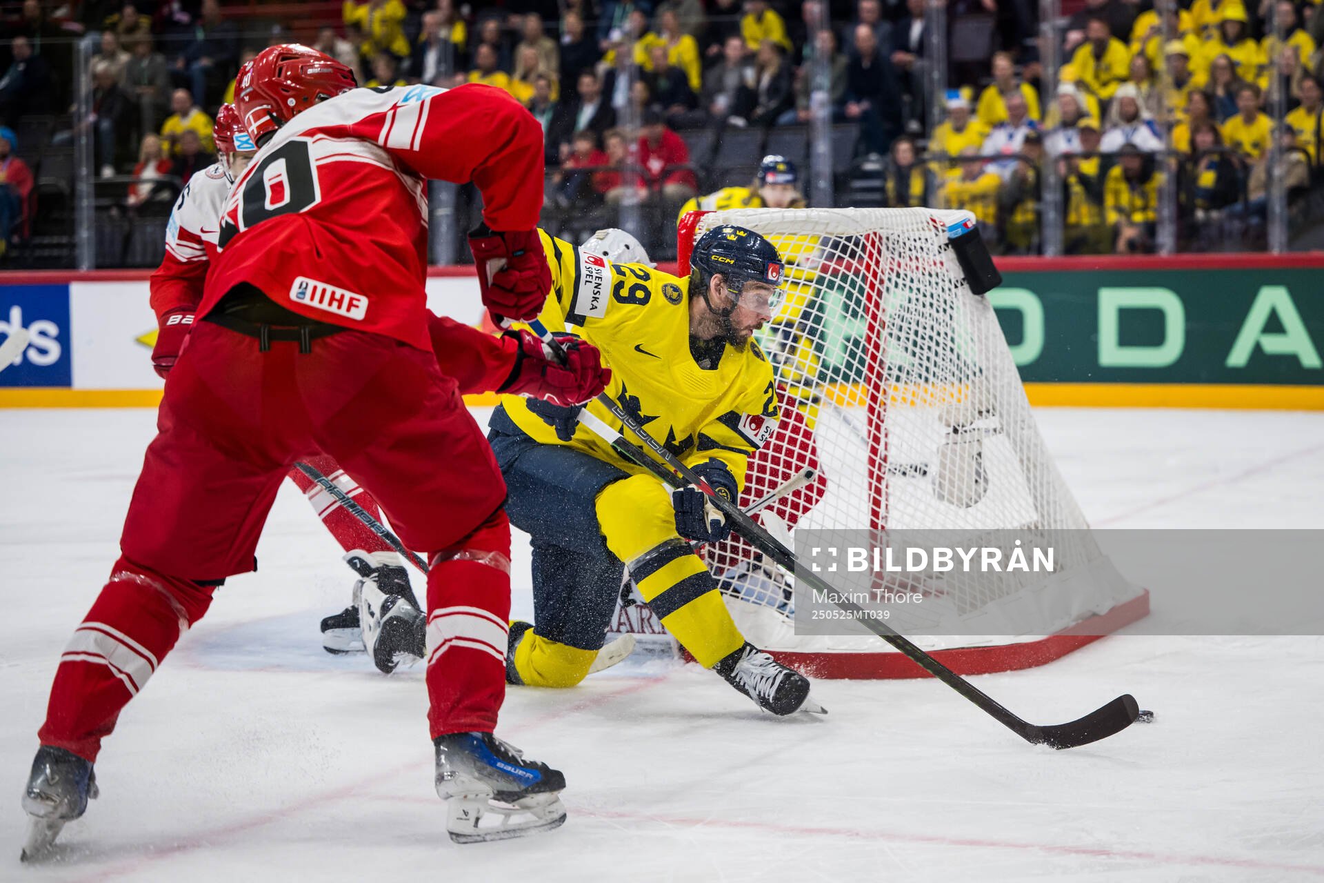 Marcus Pettersson of Sweden