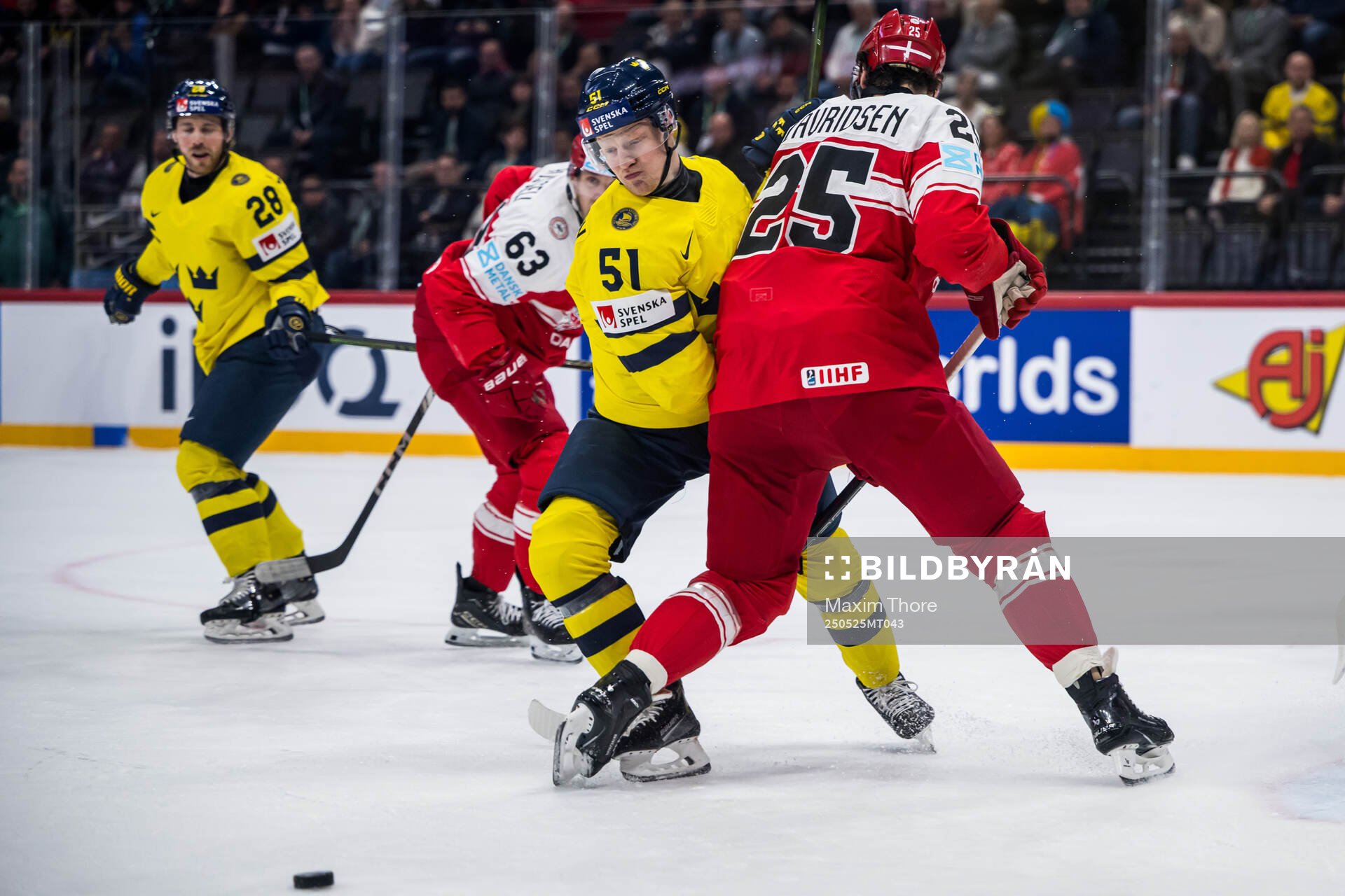 Emil Heineman of Sweden and Oliver Lauridsen of Denmark