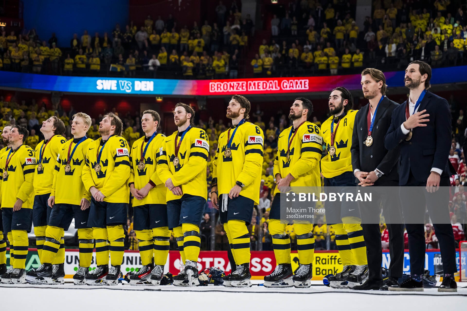 Rasmus Sandin, Lucas Raymond, Elias Lindholm, Adam Larsson,