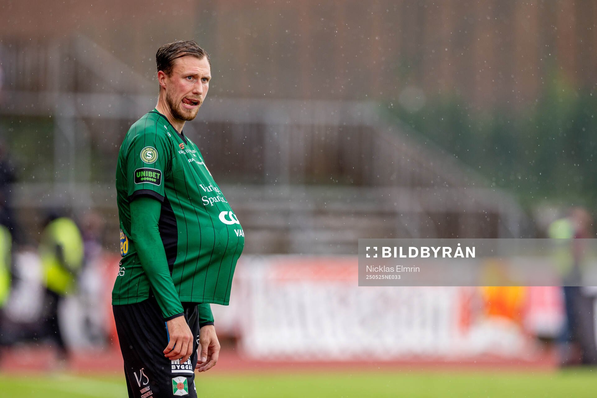 Varbergs Niklas Dahlström under fotbollsmatchen i Superettan mellan Varberg och Kalmar den 25 maj 2025 i Varberg. 