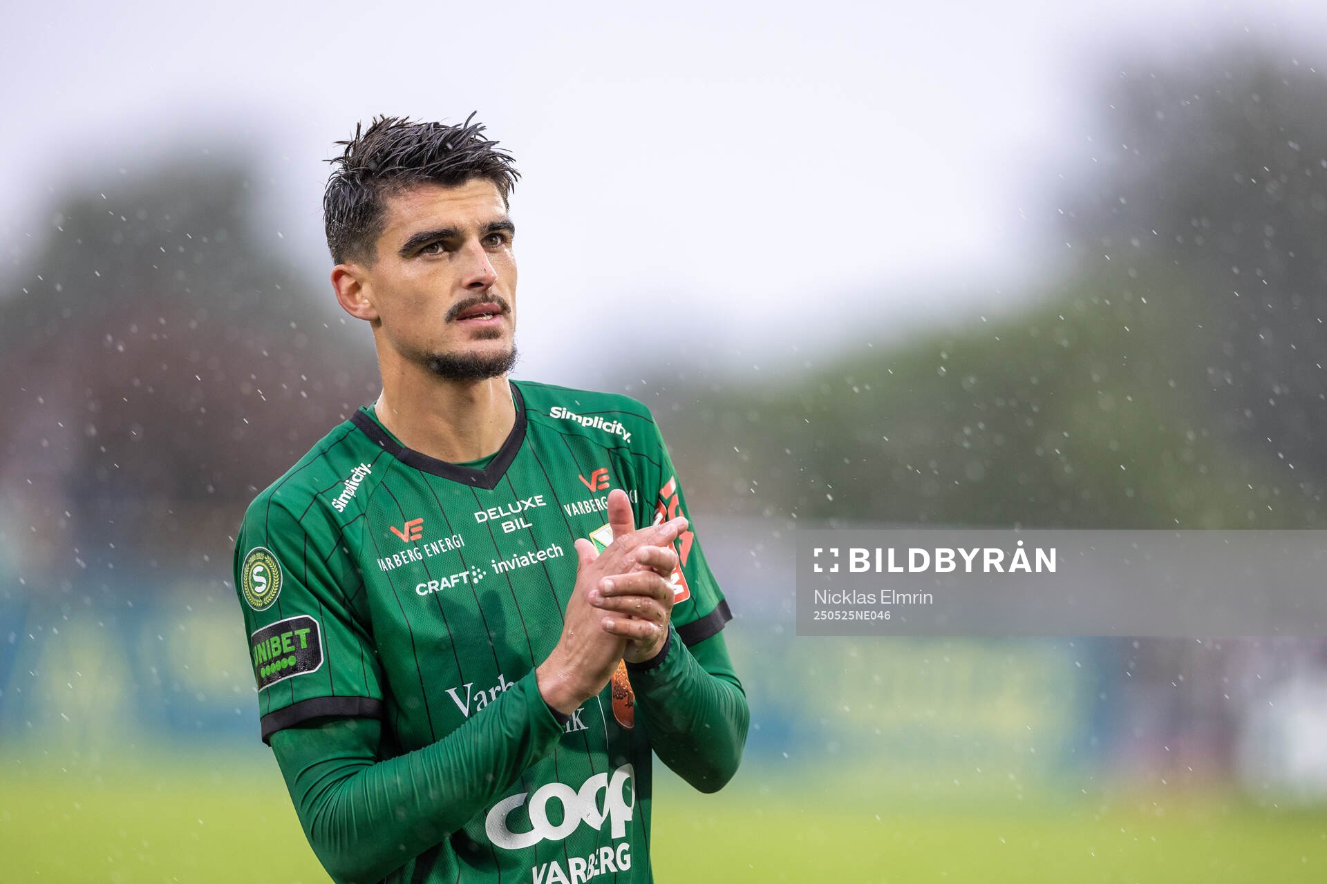 Varbergs Marc Ante Tokich efter fotbollsmatchen i Superettan mellan Varberg och Kalmar den 25 maj 2025 i Varberg. 