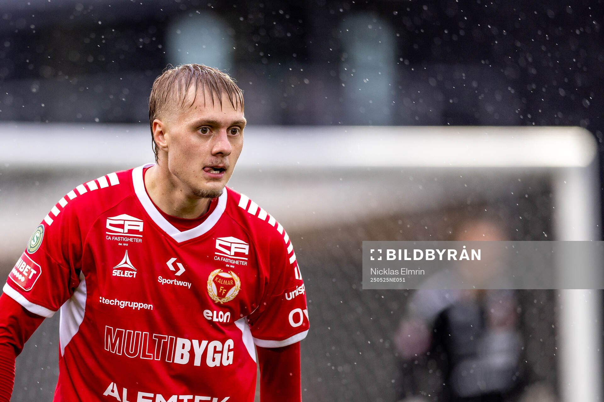 Kalmars Rony Jansson under fotbollsmatchen i Superettan mellan Varberg och Kalmar den 25 maj 2025 i Varberg. 