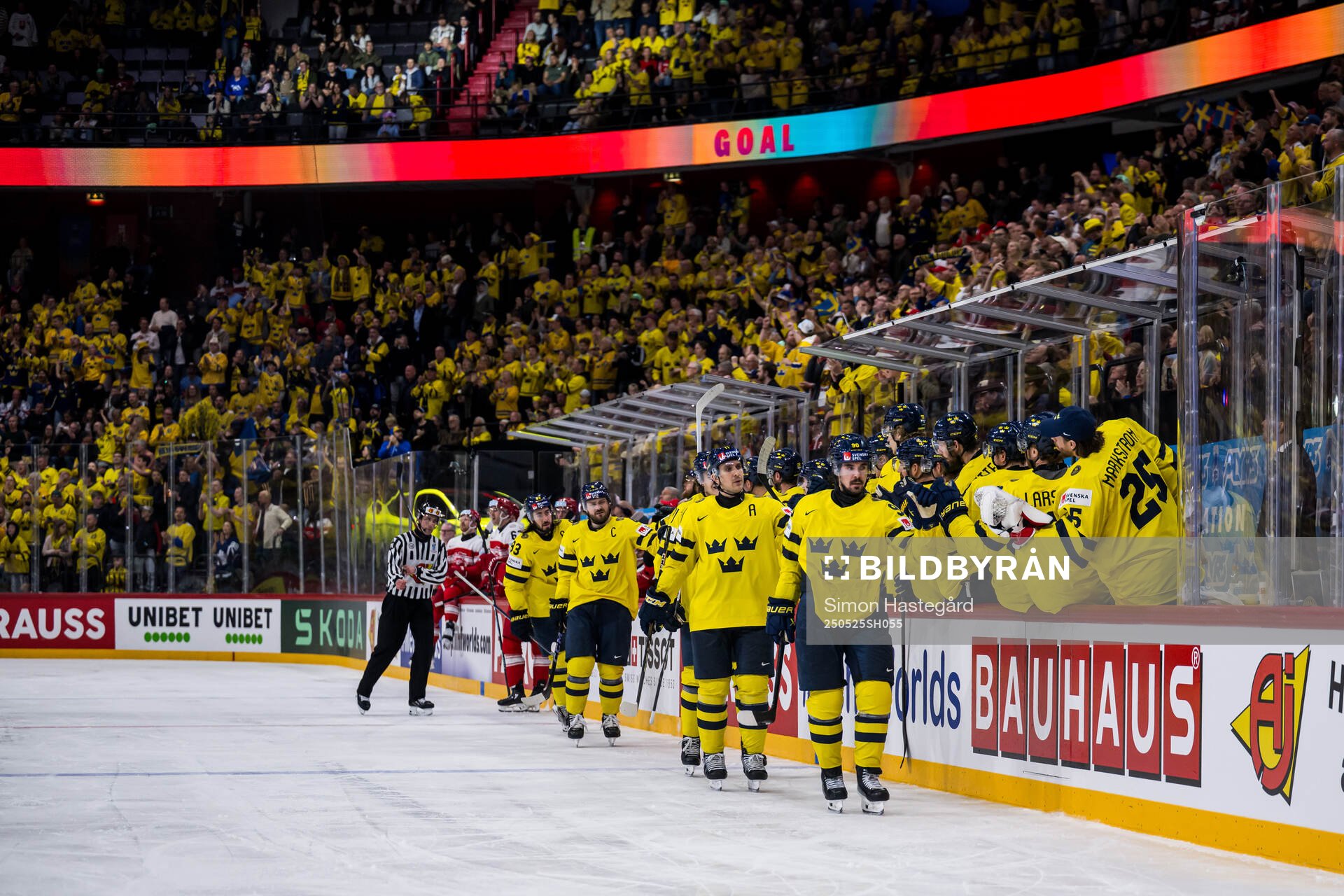 Marcus Johansson of Sweden celebrates with team mates