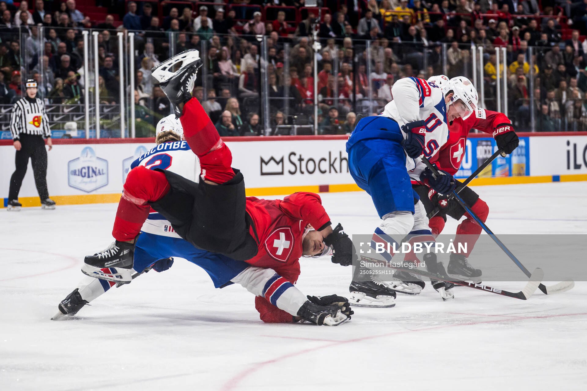 Simon Knak of Switzerland