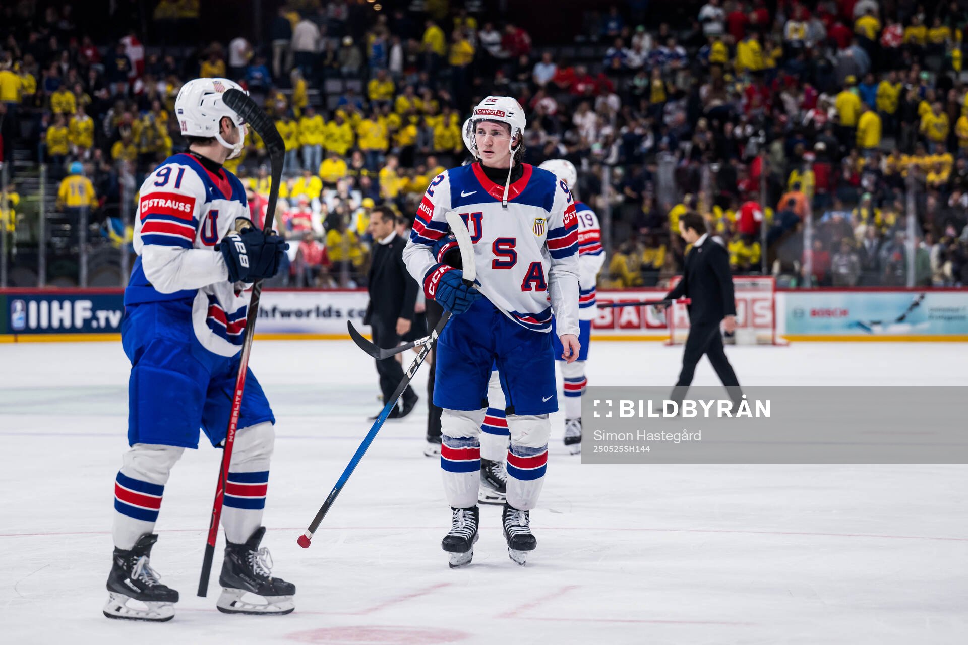 Logan Cooley of USA looks dejected