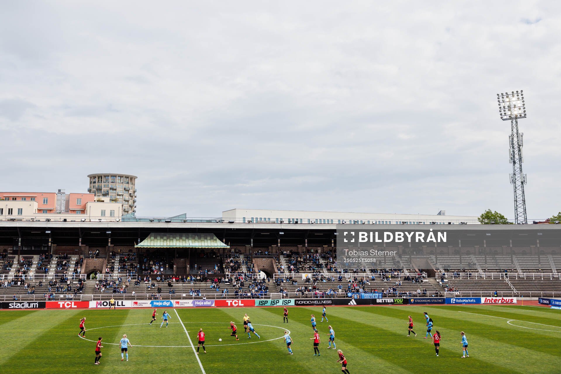 Stockholms stadion under fotbollsmatchen i Damallsvenskan mellan Djurgården och Brommapojkarna den 25 maj 2025 i Stockholm. 
