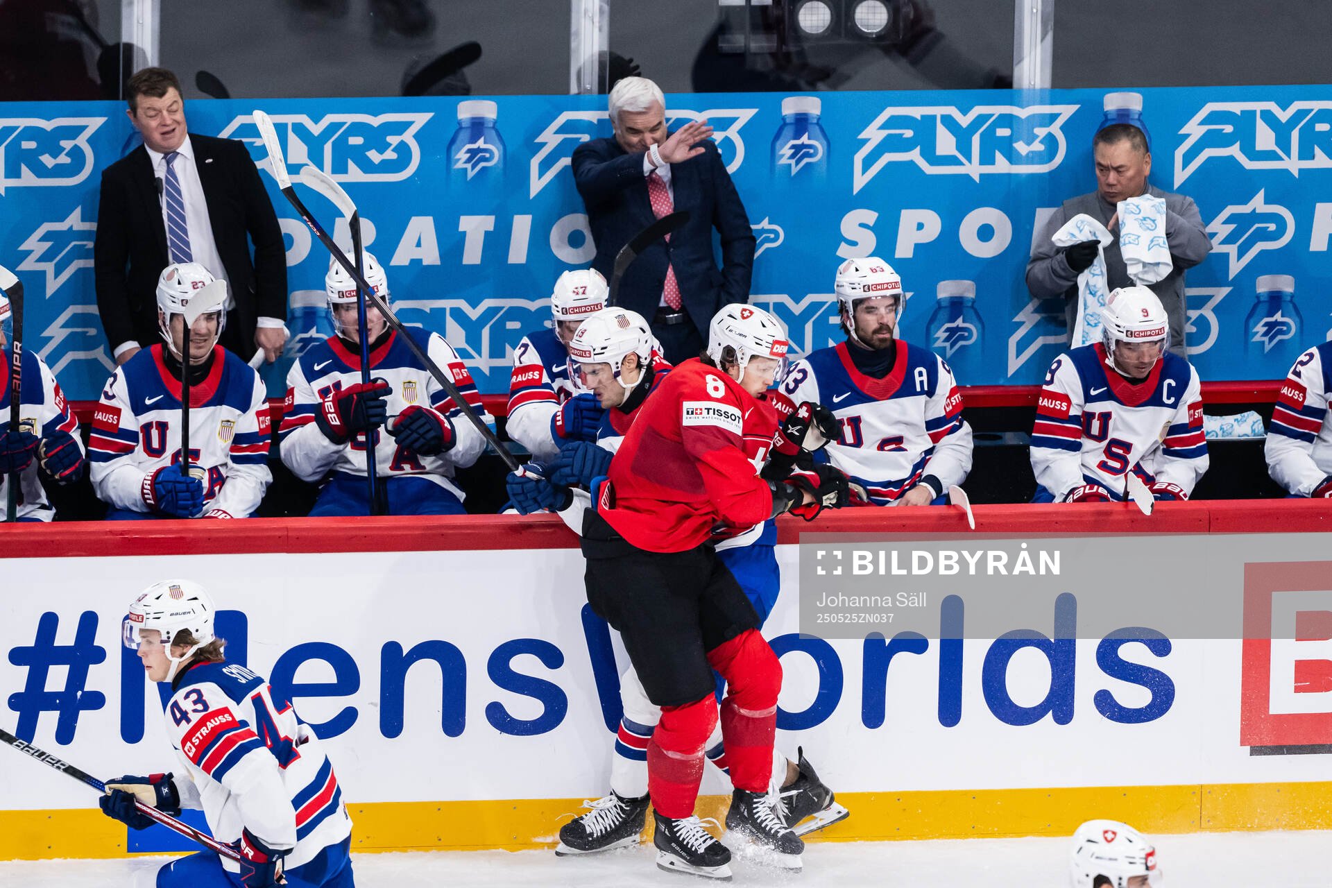 Cutter Gauthier of USA and Simon Knak of Switzerland
