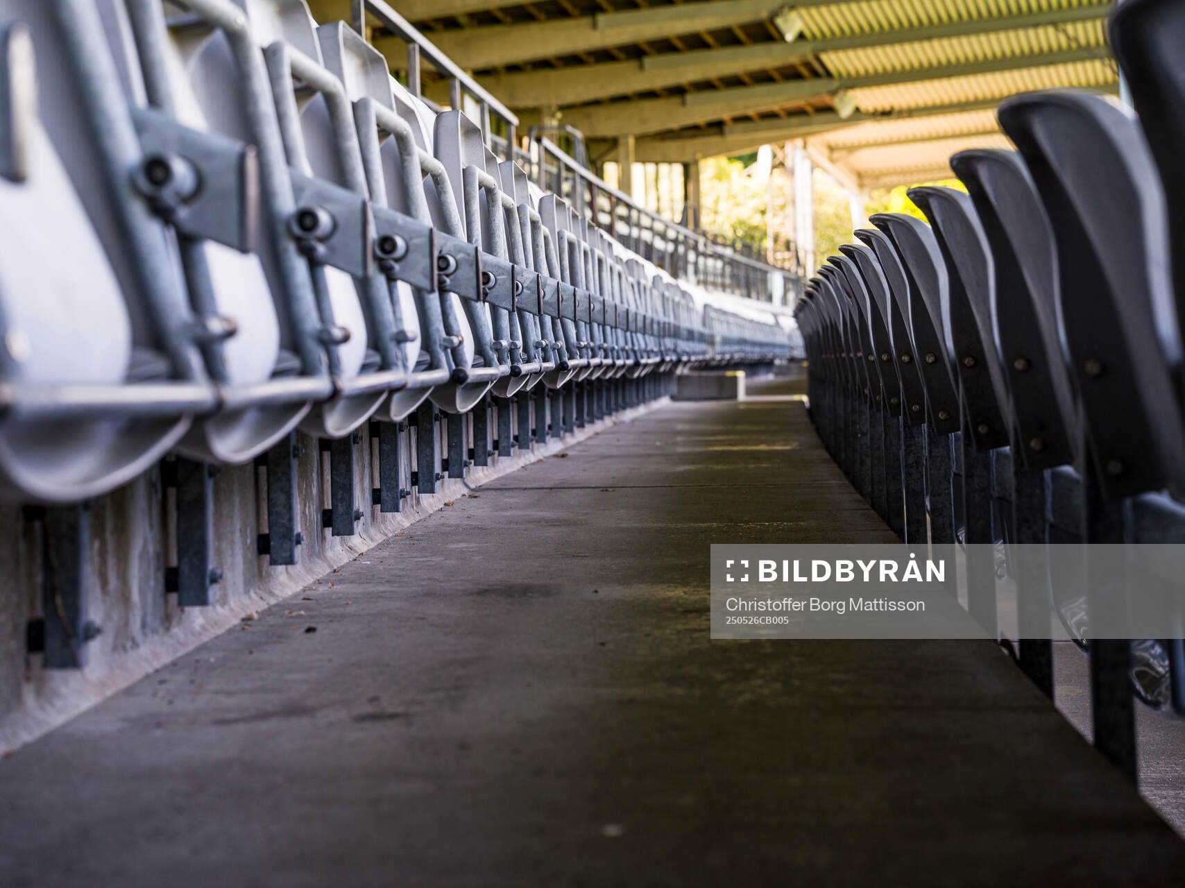 Stolar på läktaren på Landskrona IP inför fotbollsmatchen i Superettan mellan Landskrona och Falkenberg den 26 maj 2025 i Landskrona.