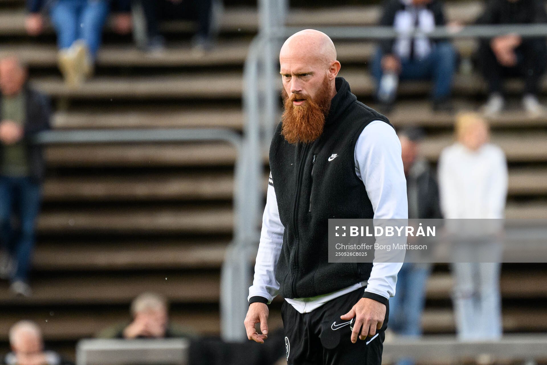 Landskronas tränare Max Mölder inför fotbollsmatchen i Superettan mellan Landskrona och Falkenberg den 26 maj 2025 i Landskrona.